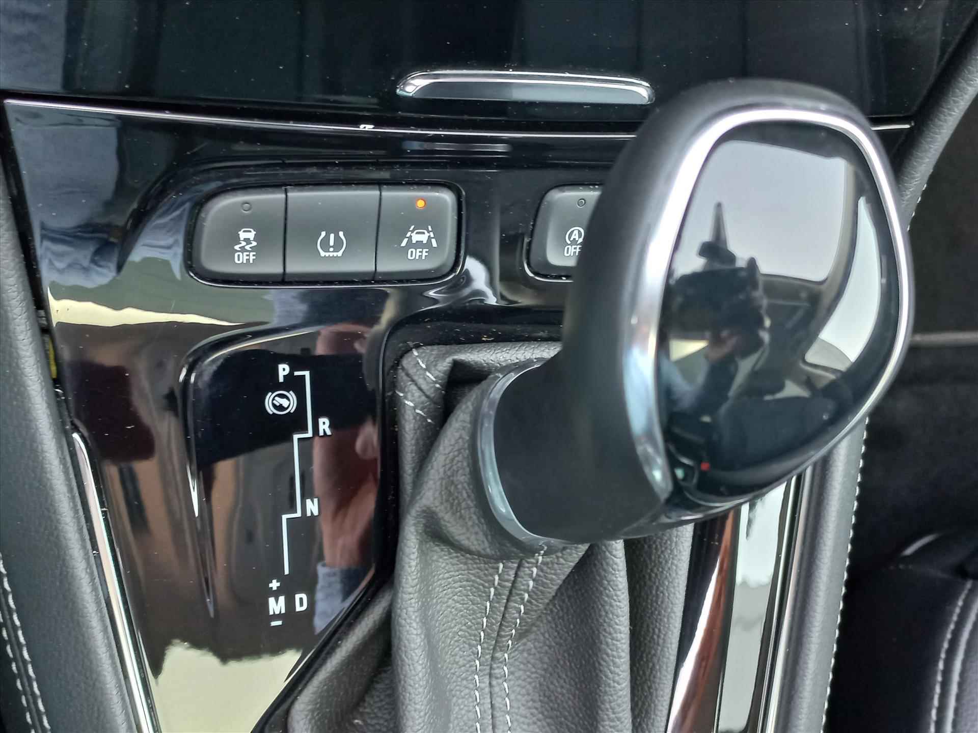Opel Grandland X 1.2T 130pk ULTIMATE AUTOMAAT | Panorama dak | 18" Lm velgen | Leer met verwarming/koeling | Climate Control - 11/53