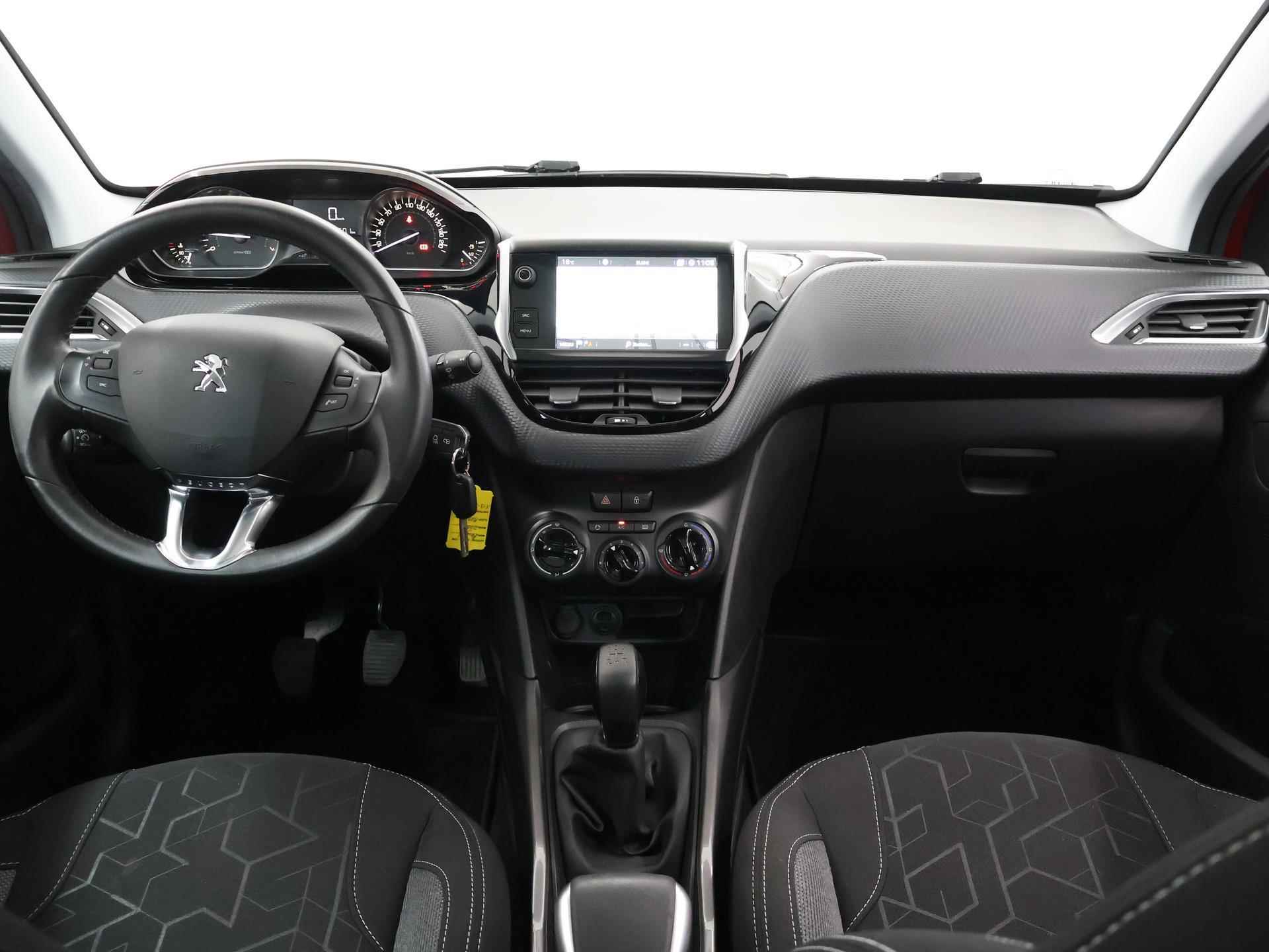 Peugeot 2008 1.2 PureTech Blue Lion  | Panoramadak | Navigatie Bluetooth | Airco | Cruise Control | - 9/39