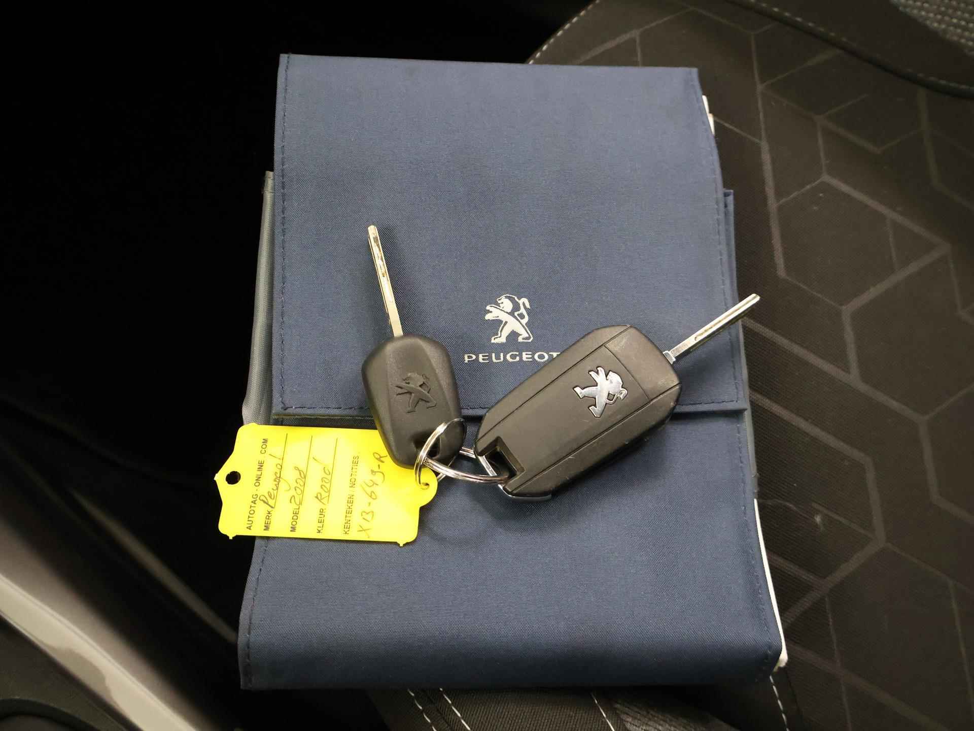 Peugeot 2008 1.2 PureTech Blue Lion  | Panoramadak | Navigatie Bluetooth | Airco | Cruise Control | - 26/39