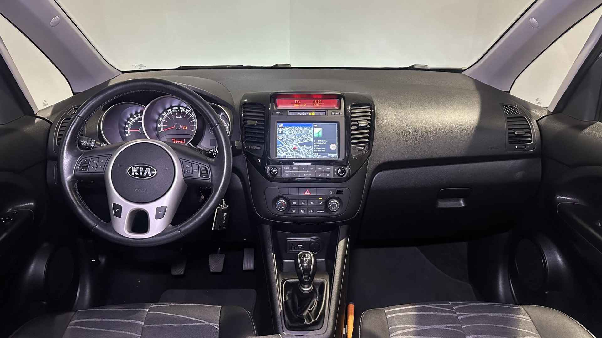 Kia Venga 1.4 CVVT Summer Edition  | Panoramadak | Navigatie | Climate Control | Camera | Cruise Control - 3/26