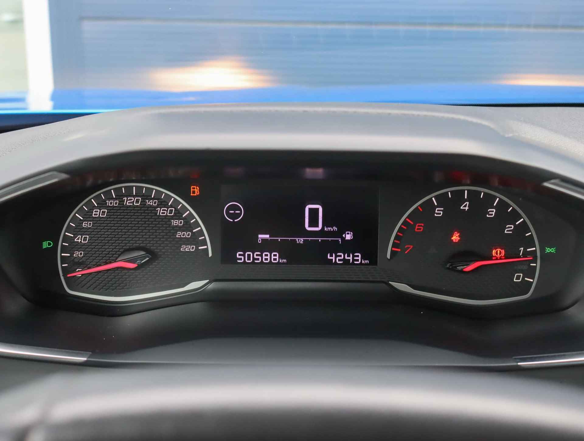 Peugeot 2008 SUV 1.2 100pk Active | Navigatie | Airco | Parkeersensoren - 21/45