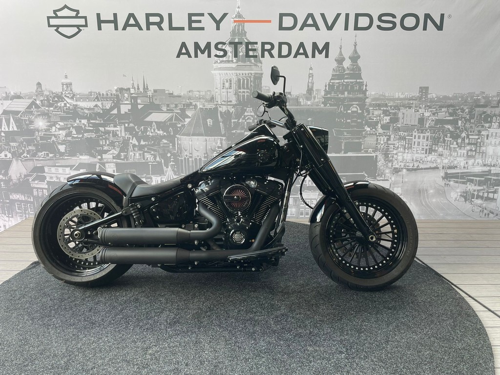 Harley-Davidson FLSTF Fat Boy