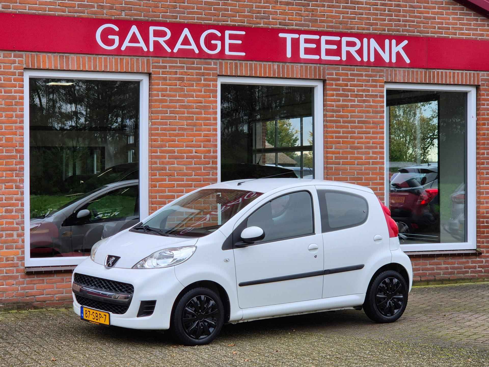 Peugeot 107 1.0-12V XS 68PK 5drs AUTOMAAT airco, elektr.ramen, centr.vergr, radio/cd RIJKLAAR - 2/17