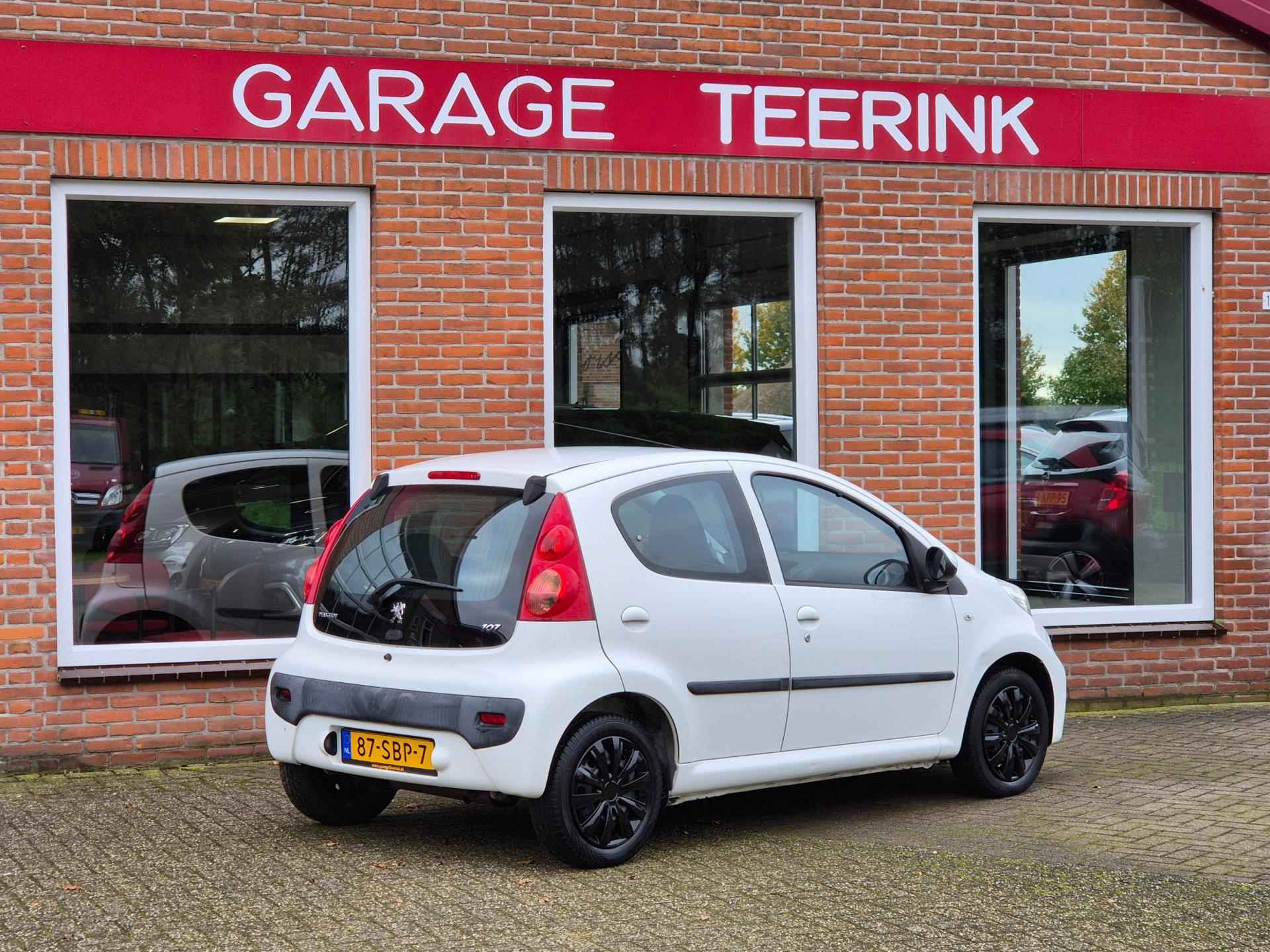 Peugeot 107 1.0-12V XS 68PK 5drs AUTOMAAT airco, elektr.ramen, centr.vergr, radio/cd RIJKLAAR - 4/17