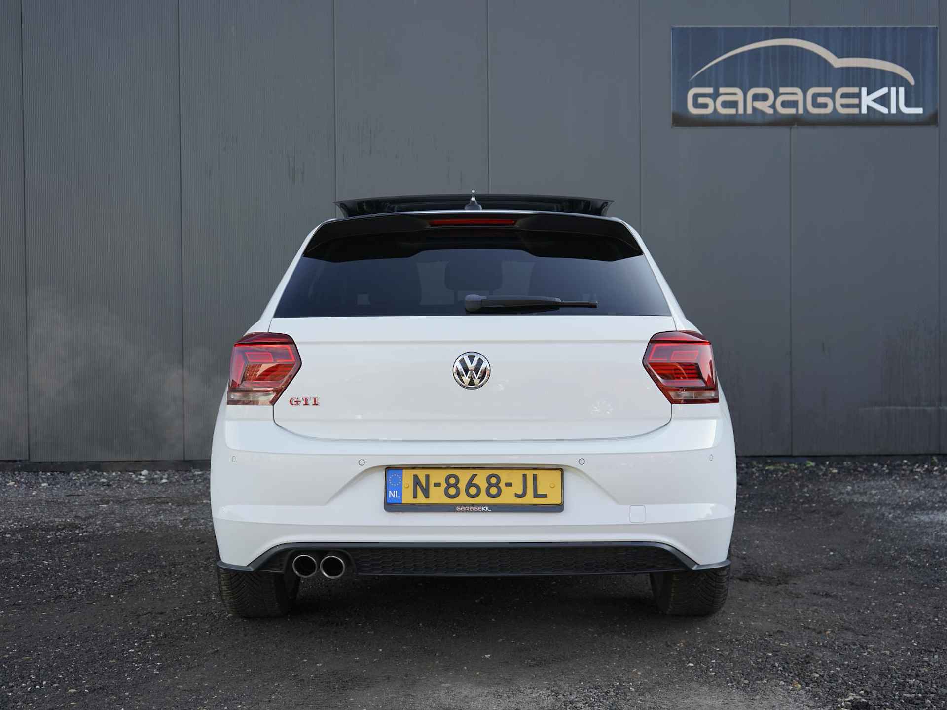 Volkswagen Polo 2.0 TSI GTI Panoramadak / Virtual cockpit / Adaptive cruise / PDC / Camera /Stoel verw. - 8/32