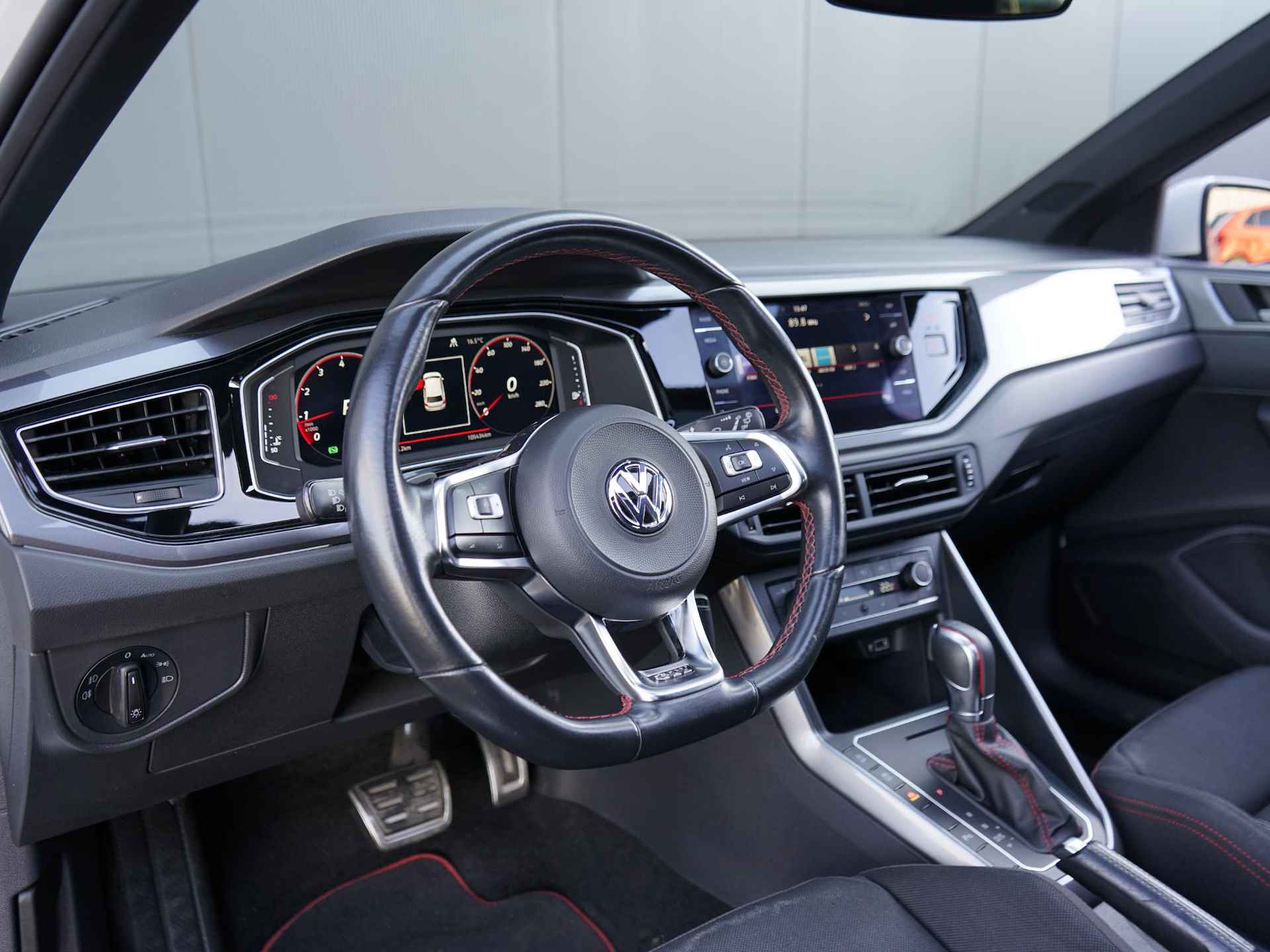 Volkswagen Polo 2.0 TSI GTI Panoramadak / Virtual cockpit / Adaptive cruise / PDC / Camera /Stoel verw. - 15/32