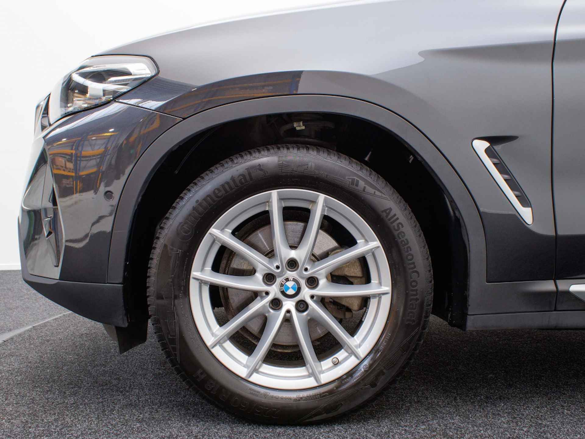 BMW X3 sDrive18d Bns Edit. Leder | LED | All Seasonbanden - 12/50