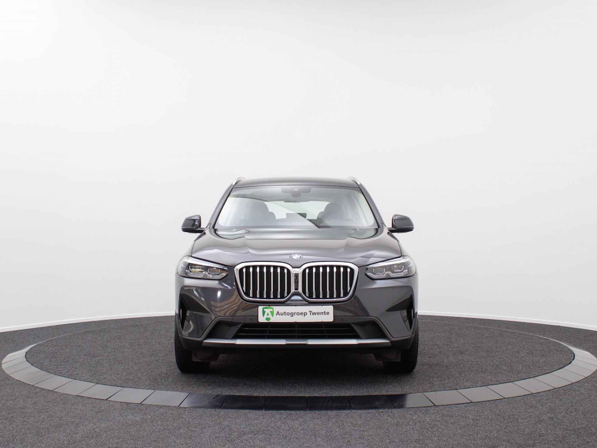 BMW X3 sDrive18d Bns Edit. Leder | LED | All Seasonbanden - 15/50