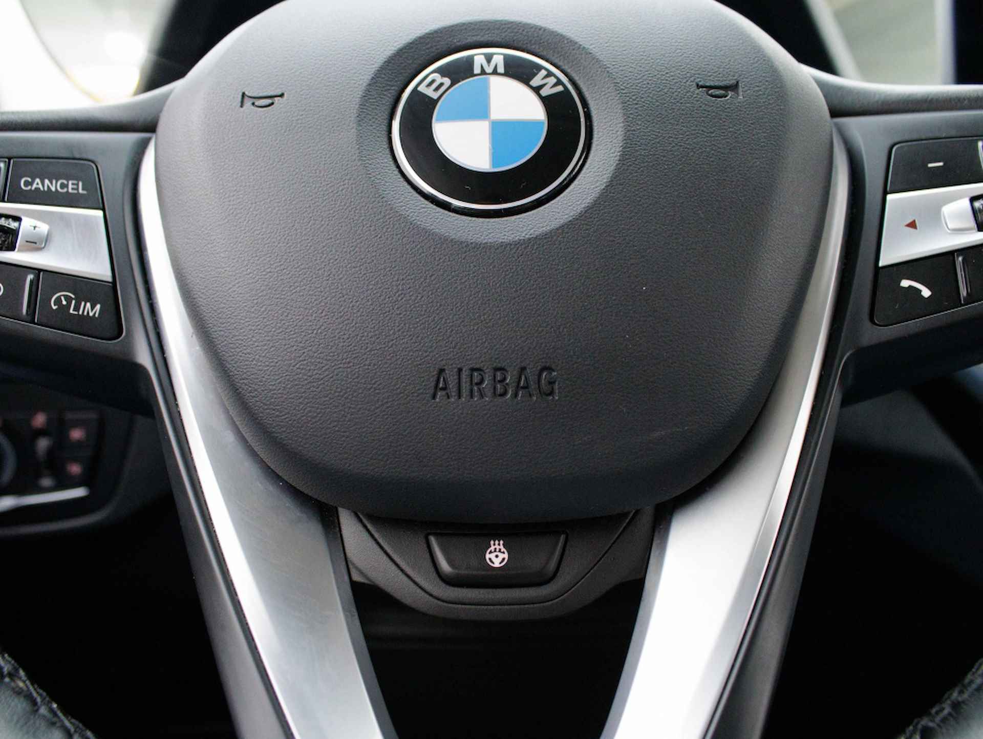 BMW X3 sDrive18d Bns Edit. Leder | LED | All Seasonbanden - 29/50