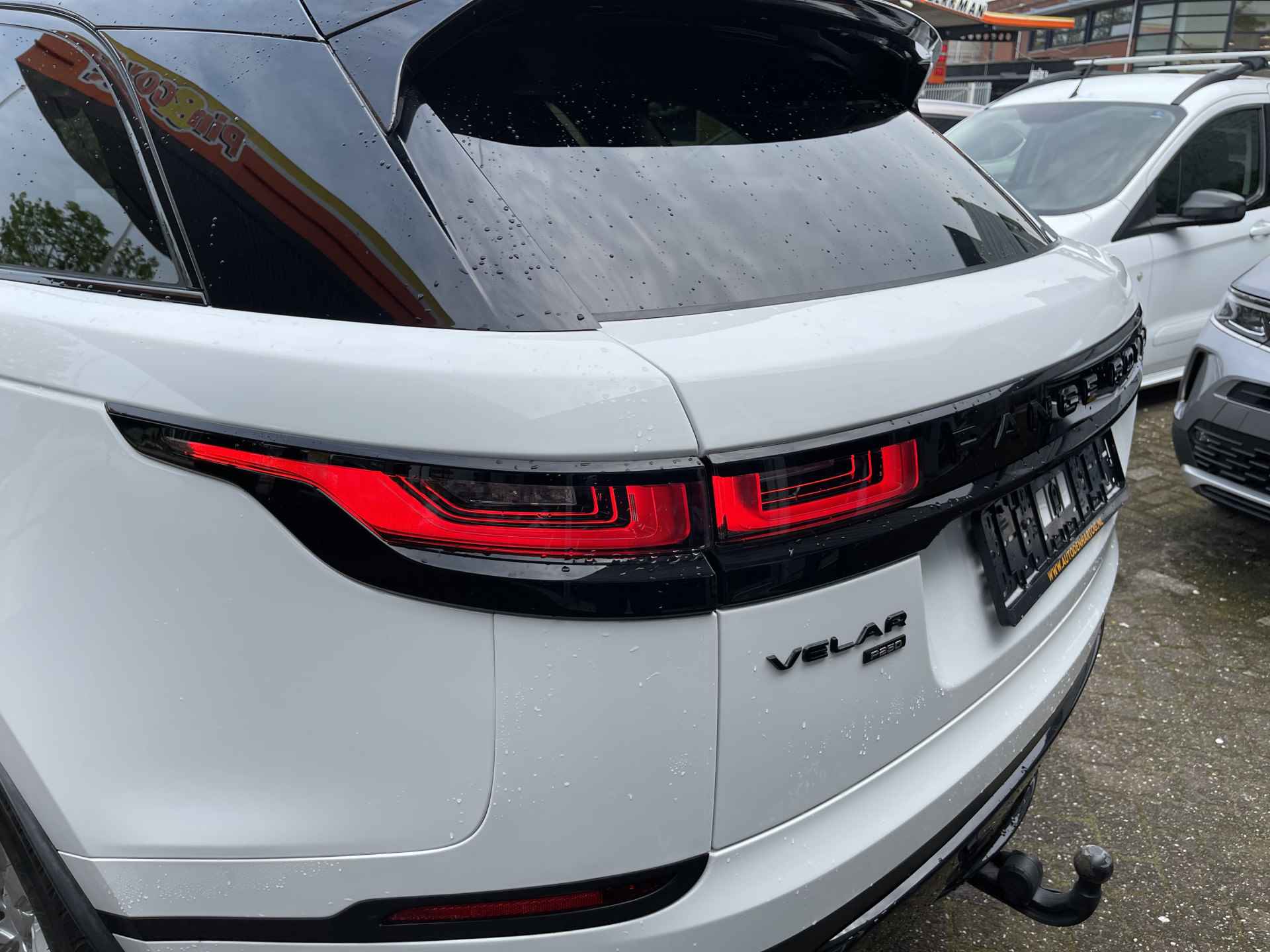 Land Rover Range Rover Velar 2.0 I4 Turbo AWD Electr trekhaak/Led/21+20 inch velgenset/camera. - 56/56