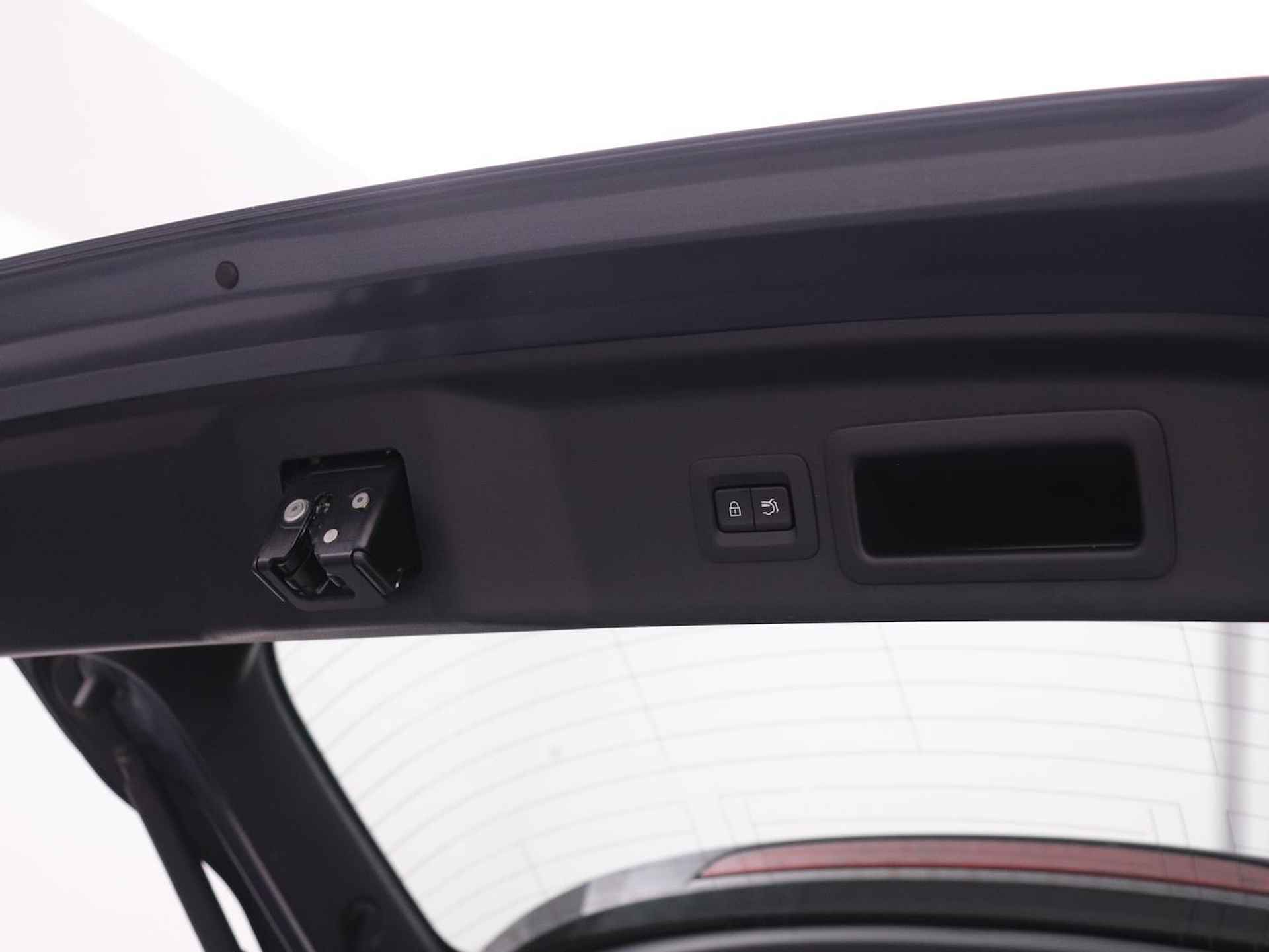 Mazda CX-30 2.0 SkyActiv-X Comfort 186pk | Rijklaarprijs! | 360 graden camera | Navigatie | Stoel- en stuurverwarming | Inclusief 36 maanden garantie!| - 37/40