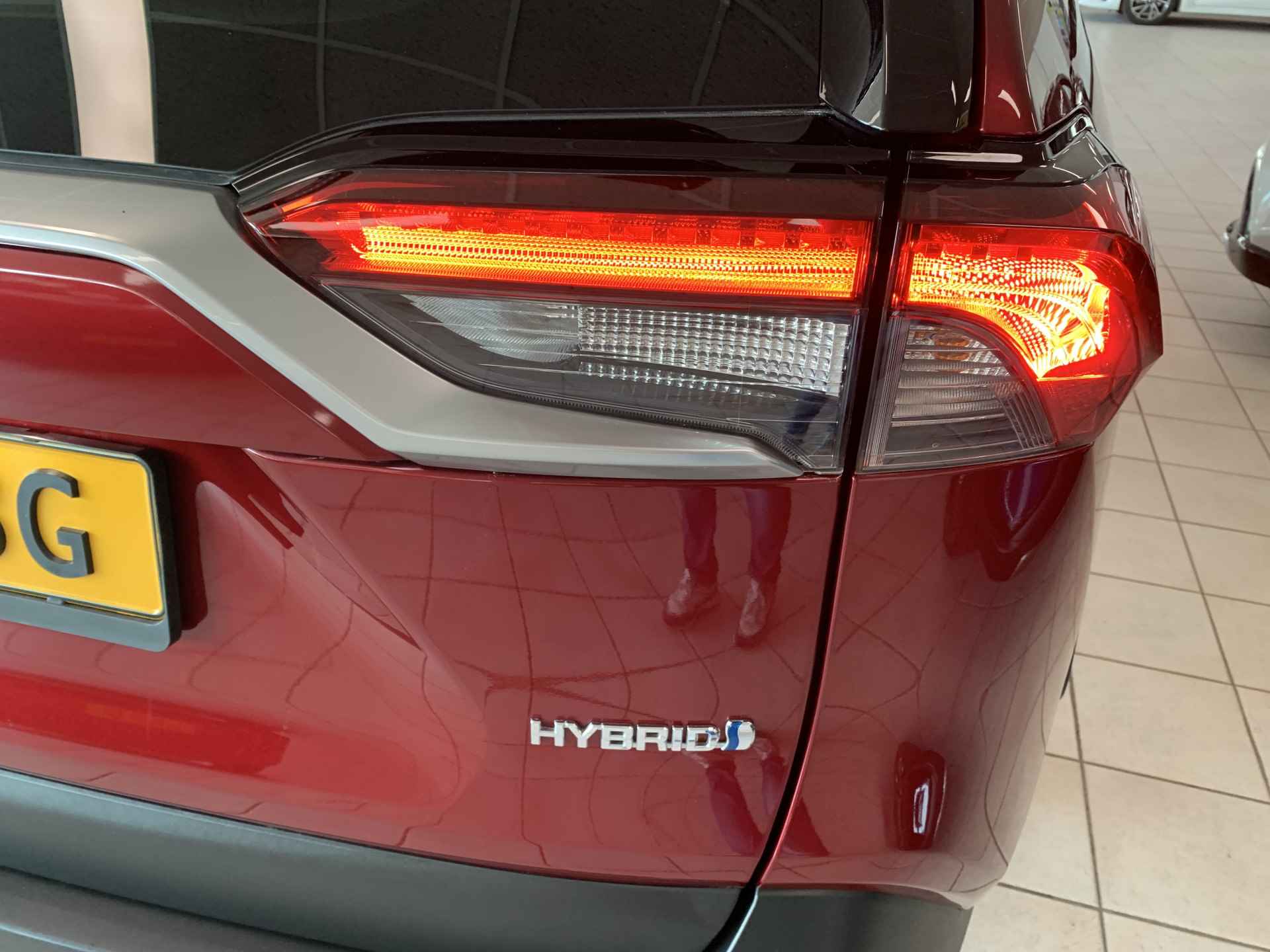 Toyota RAV4 2.5 Hybrid Style - 8/47