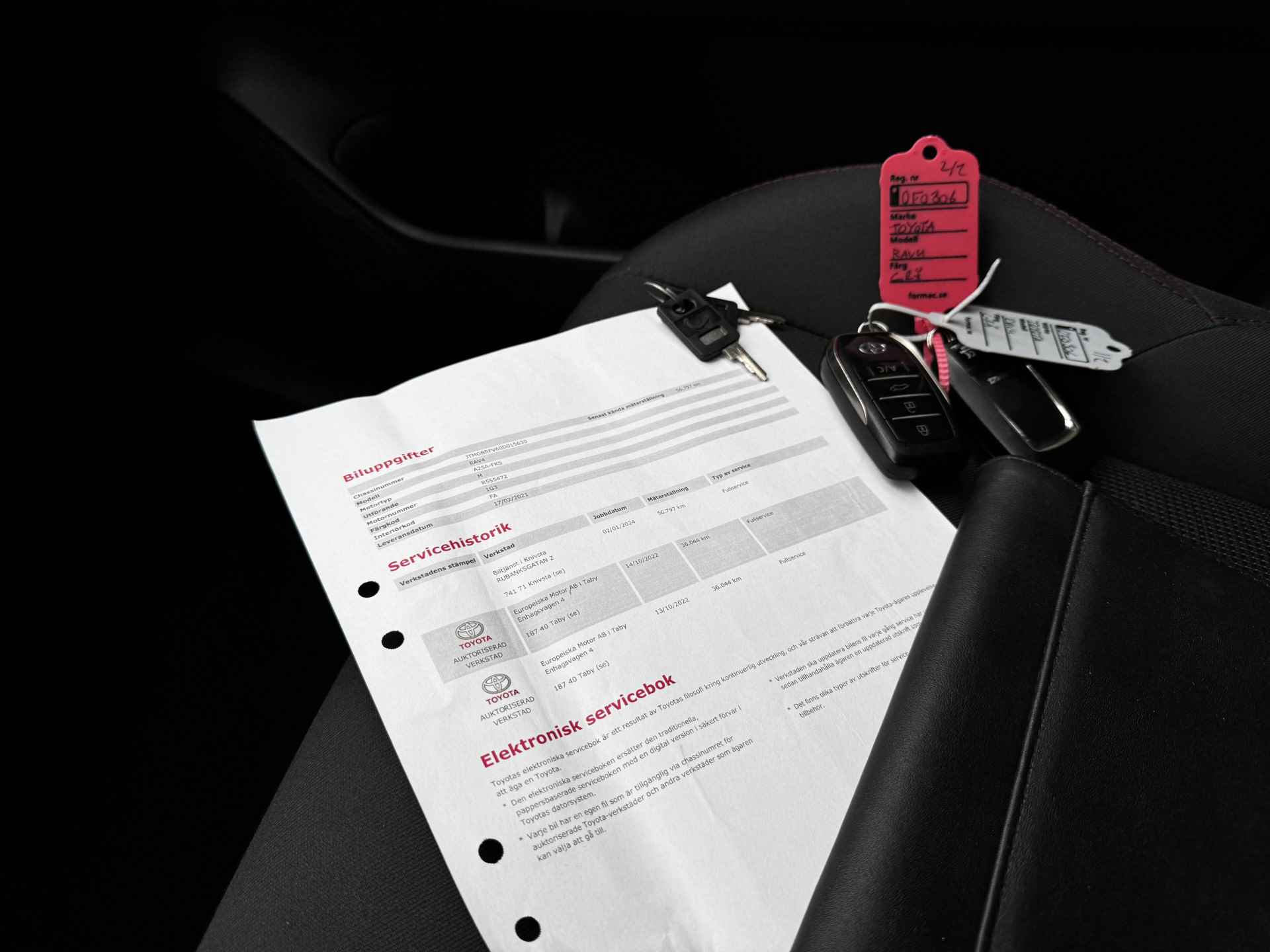 Toyota RAV4 2.5 Plug-in Hybrid AWD Dynamic | Trekhaak Afnb. | Stoel & Stuur verw. | Prijs Rijklaar!! - 15/36