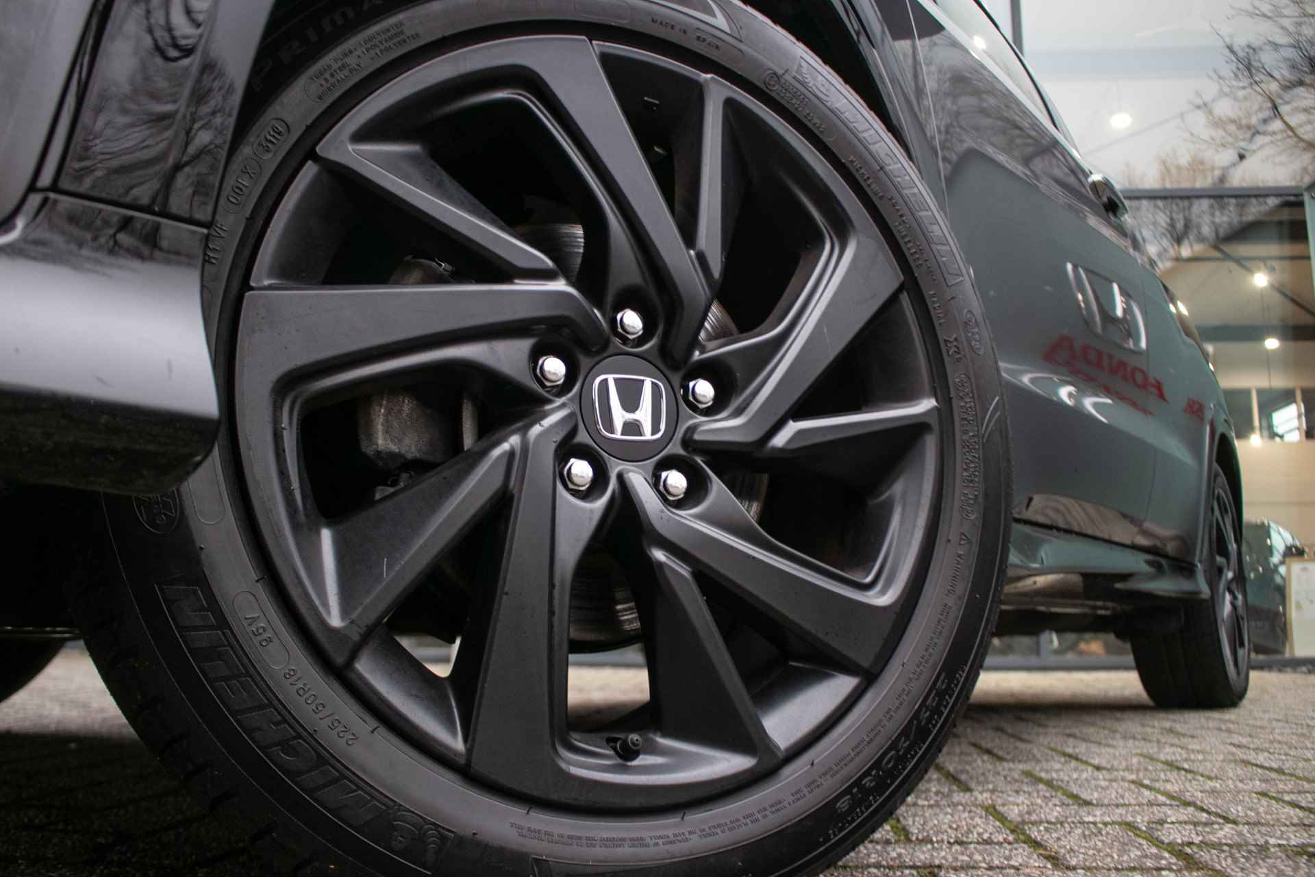 Honda HR-V 1.5 i-VTEC Turbo Sport - All in rijklaarprijs | Navigatie | Camera | 1400 kg Trekgewicht - 14/42