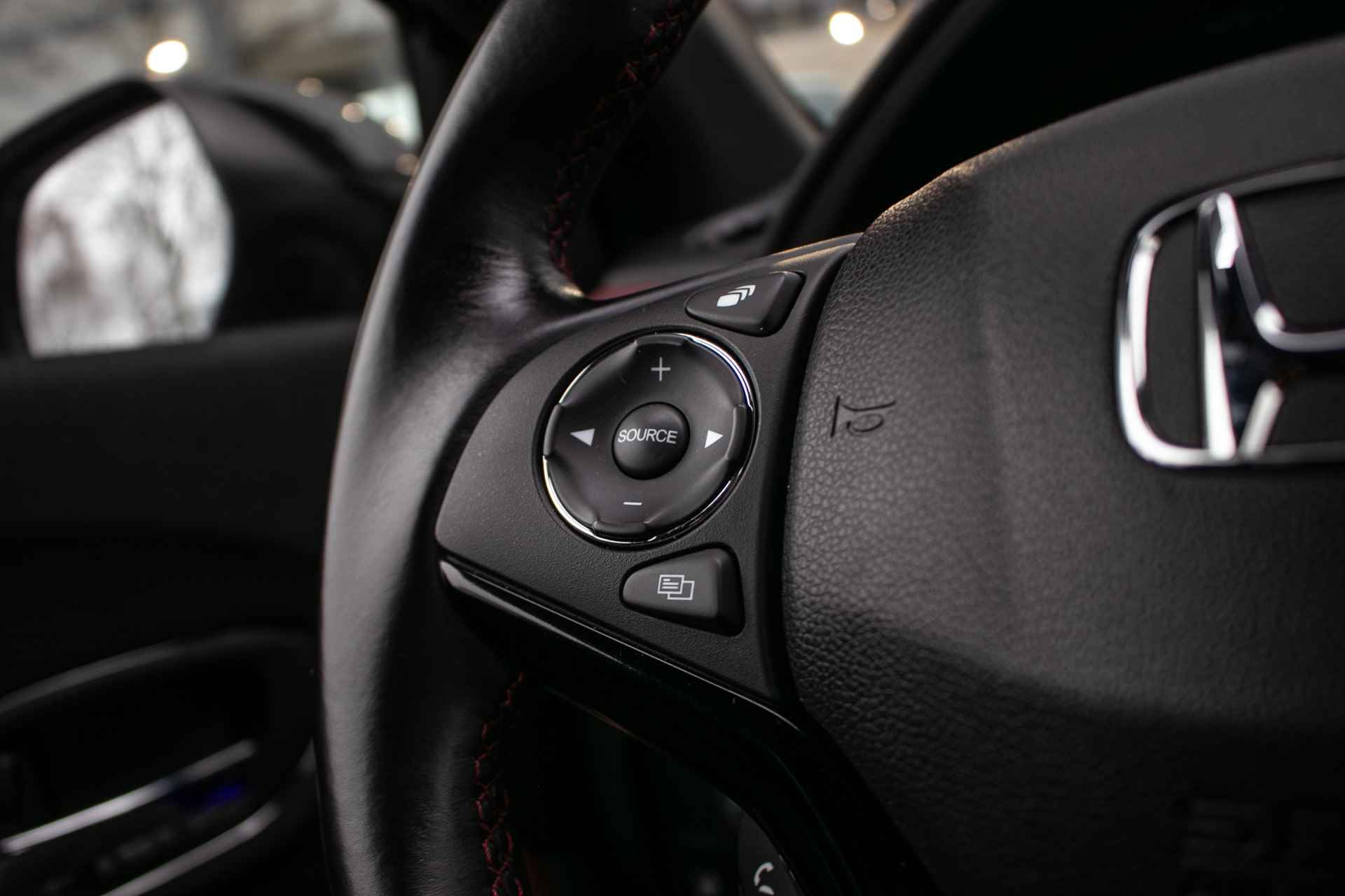 Honda HR-V 1.5 i-VTEC Turbo Sport - All in rijklaarprijs | Navigatie | Camera | 1400 kg Trekgewicht - 33/42