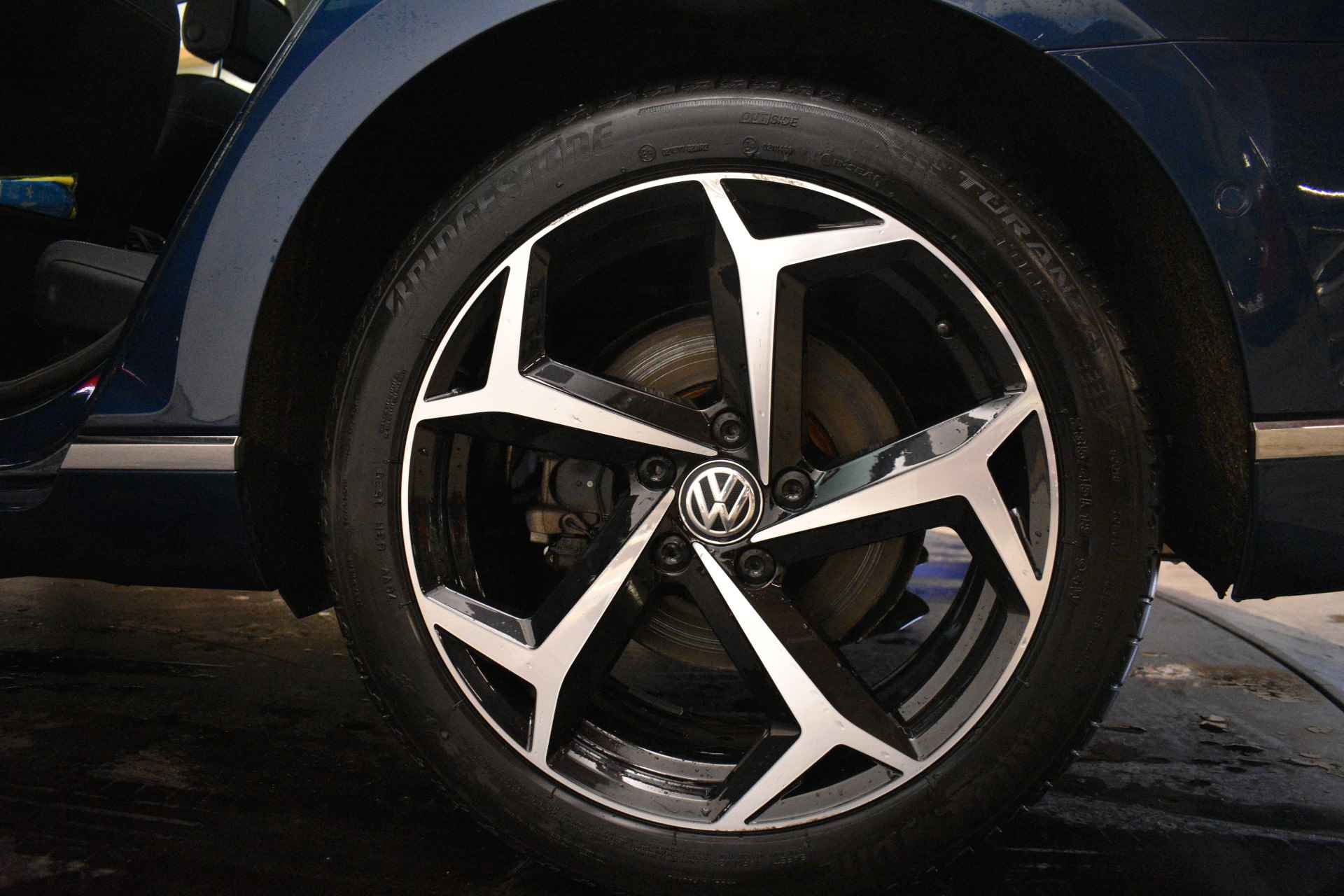 Volkswagen Passat GTE EL Trekh+aKlep Virtual Disc pro Navi Camera Pano Vol Leder - 7/39
