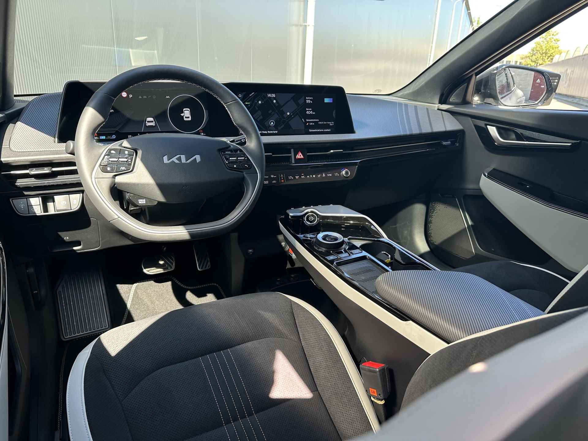 Kia EV6 GT-Line 77.4 kWh Navi | Pano dak | 360 camera | V2L | Metallic lak | BTW auto | Fabrieksgarantie t/m 25-08-2030 - 18/31