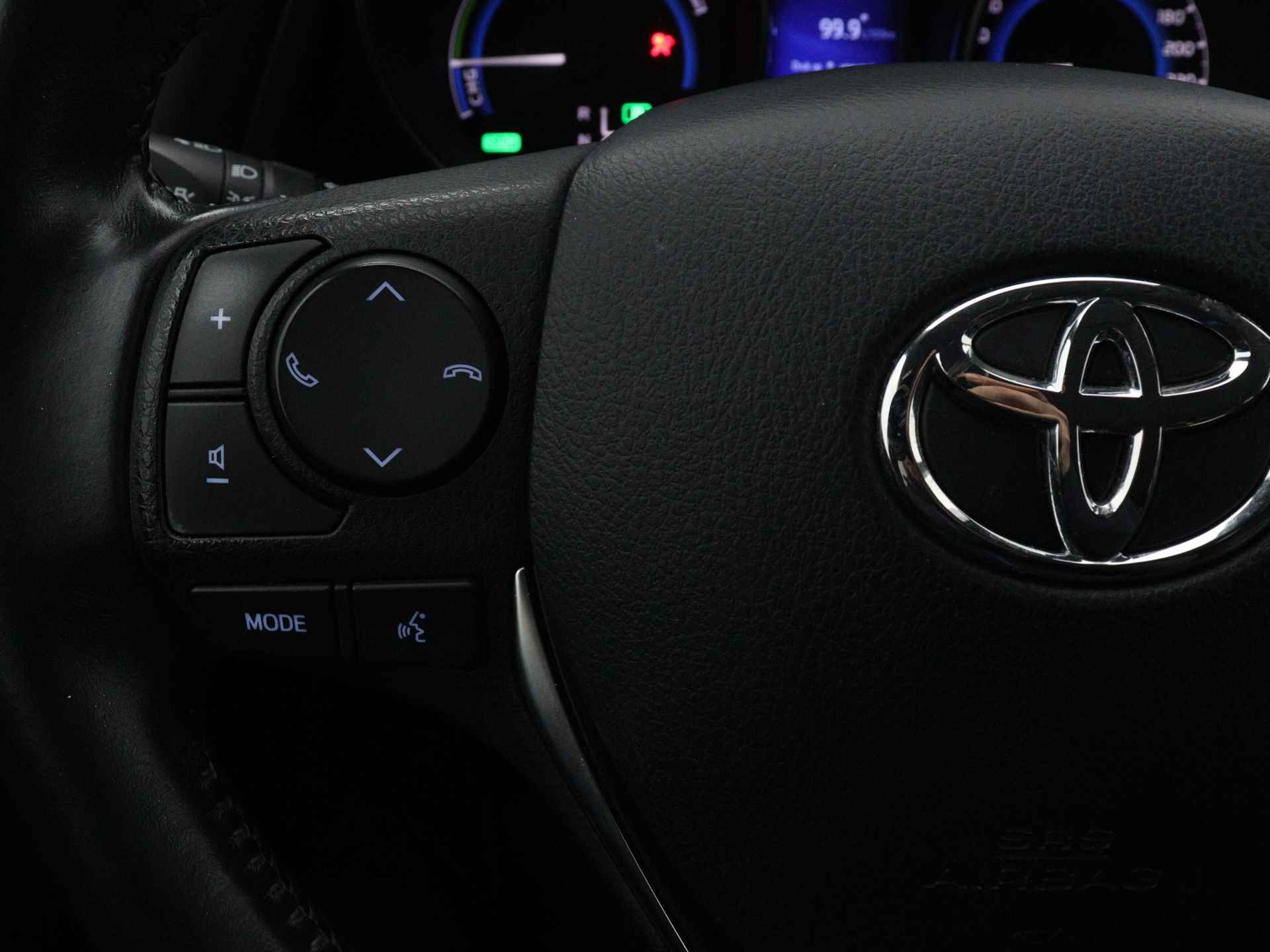 Toyota Auris 1.8 Hybrid Dynamic Ultimate Limited | Navigatie | Camera | Cruise Control | Climate Control | - 22/41