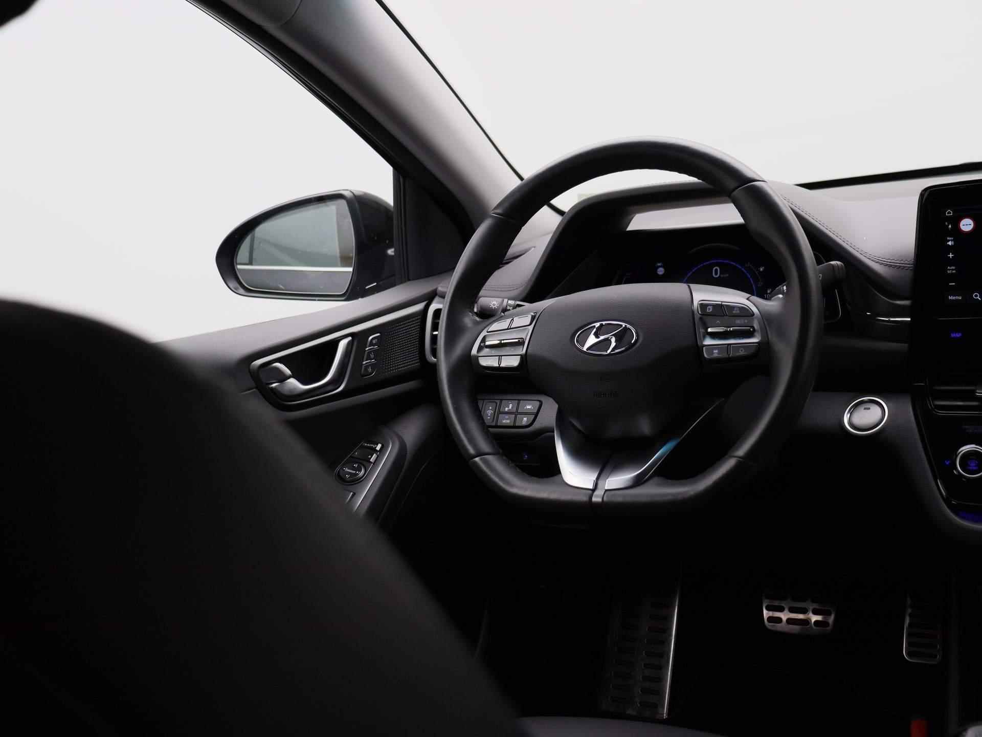 Hyundai IONIQ Premium EV 38 kWh | Lederen Bekleding | Navigatie | Camera | Memory | Stoelverwarming + Stuurventilatie | - 10/41