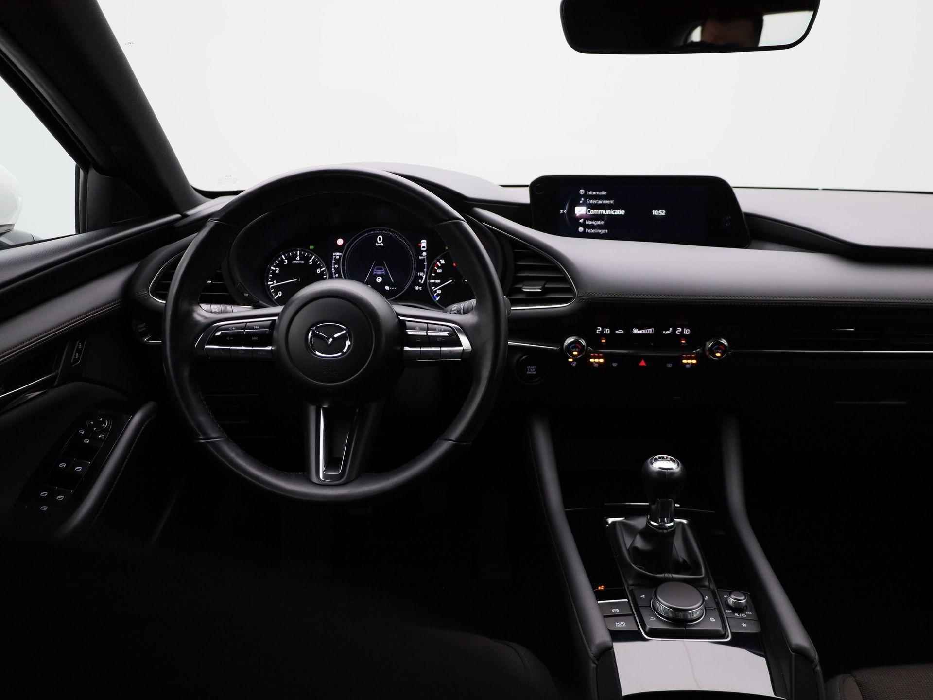 Mazda 3 2.0 e-SkyActiv-X M Hybrid 186 Comfort | Camera | Navigatie | Stoelverwarming + Stuurverwarming | Head Up Display | - 7/39