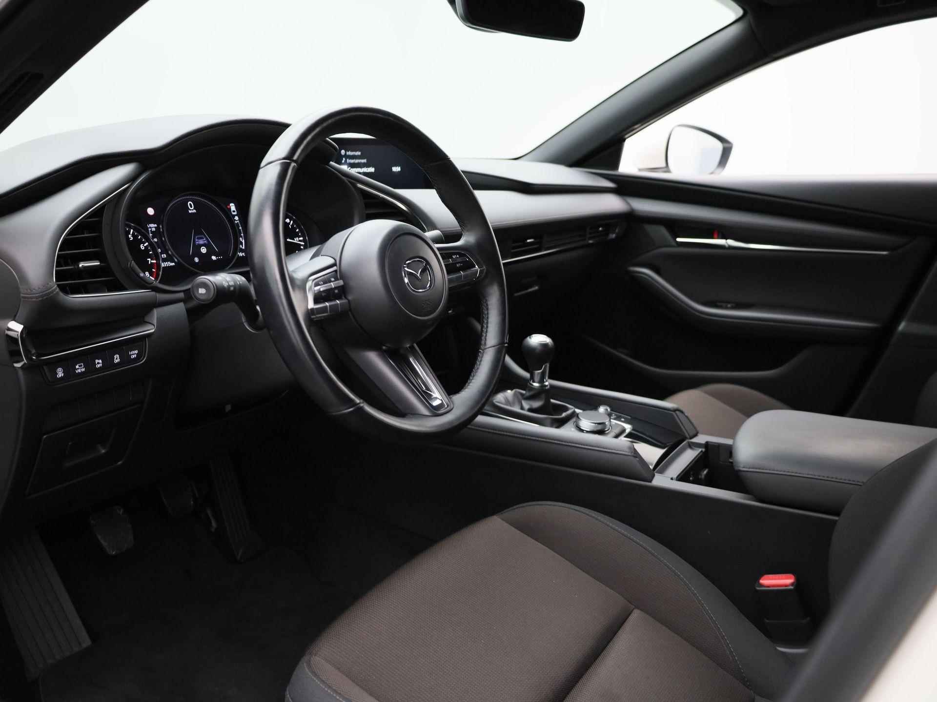 Mazda 3 2.0 e-SkyActiv-X M Hybrid 186 Comfort | Camera | Navigatie | Stoelverwarming + Stuurverwarming | Head Up Display | - 32/39