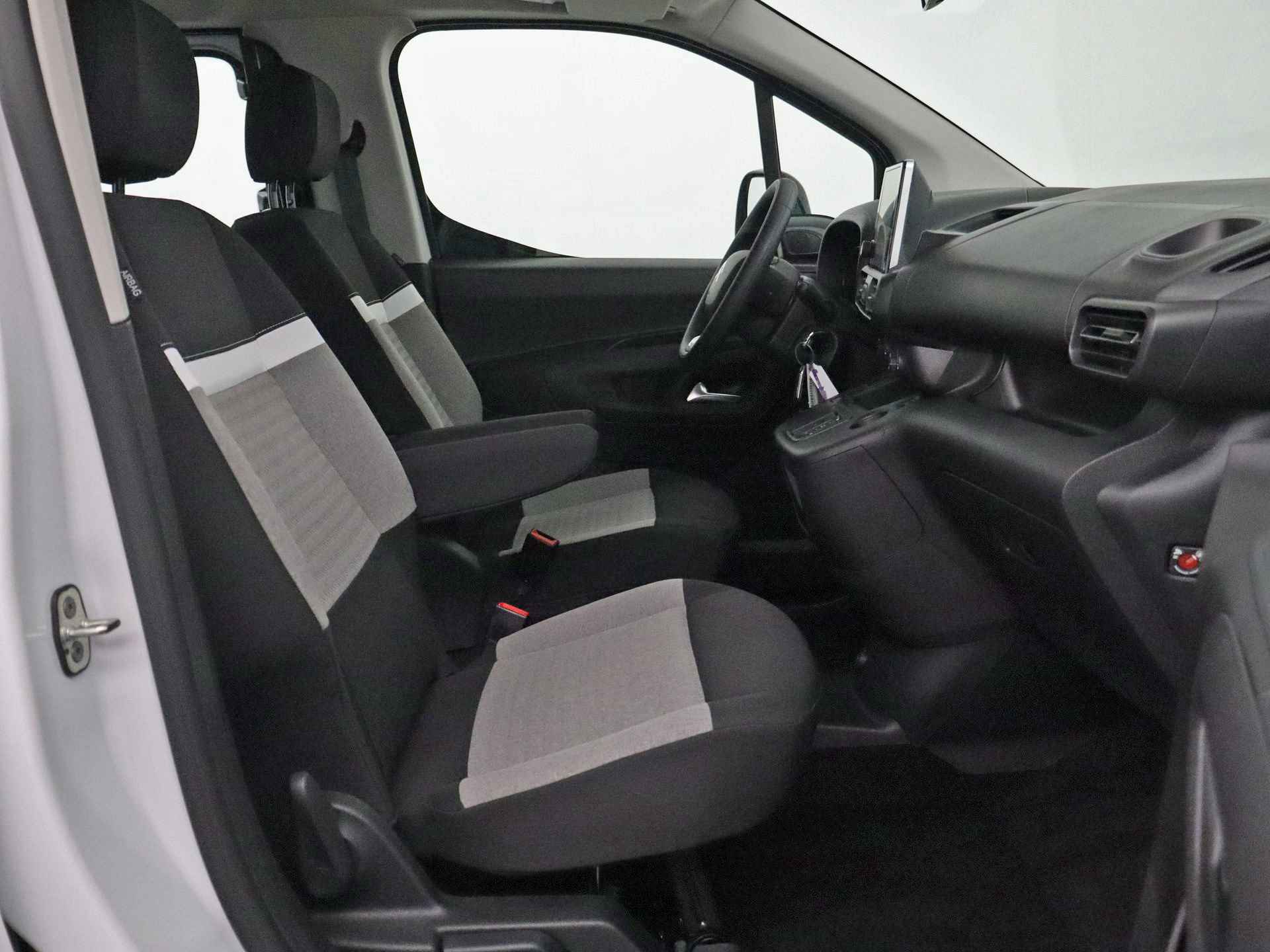Citroën E-Berlingo Feel 50 kWh | RIJKLAAR | Private Lease V.A. € 279,- Per maand  | Touchscreen Apple Carplay / Android auto | Full Electric - 7/25