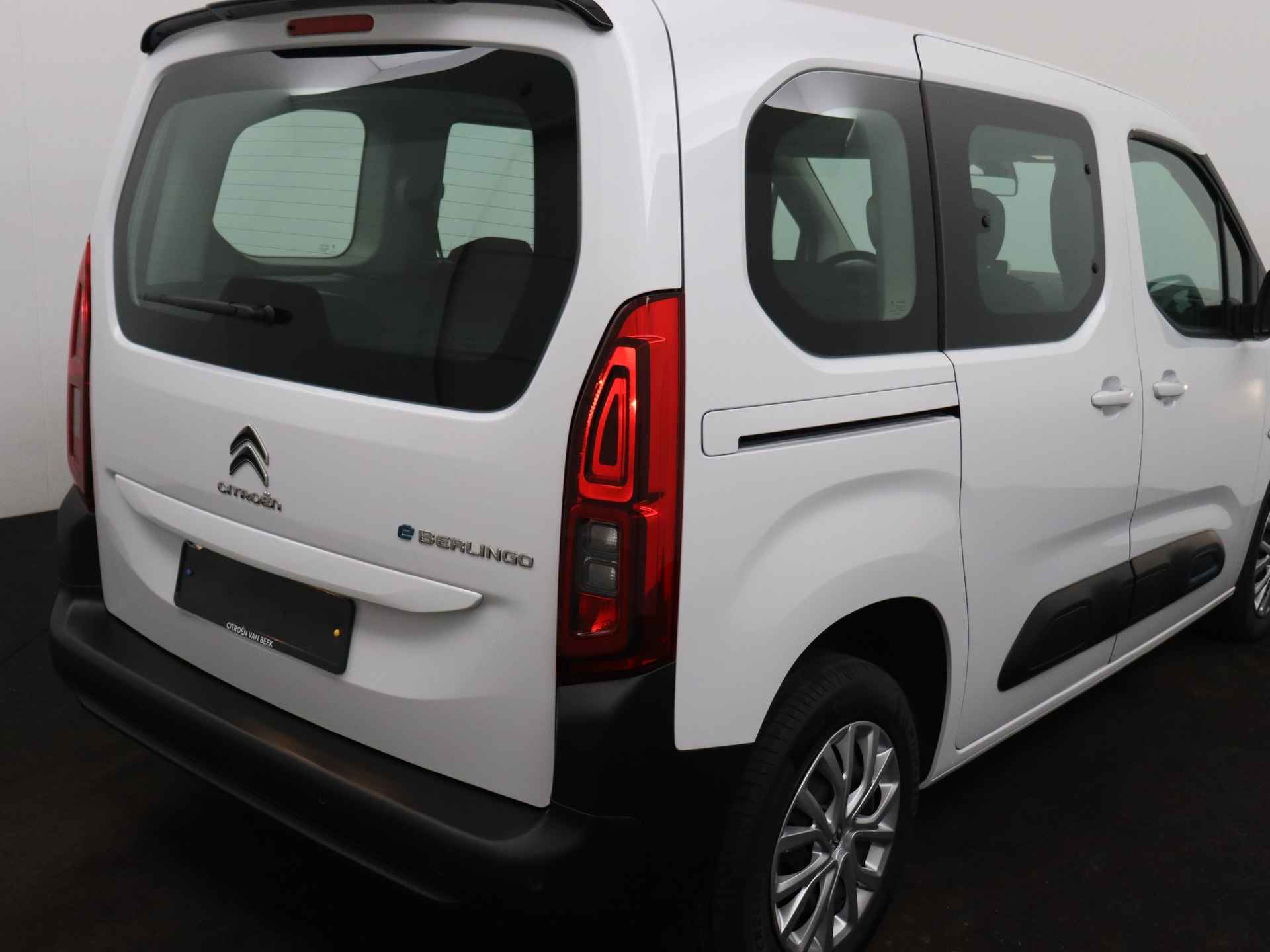 Citroën E-Berlingo Feel 50 kWh | RIJKLAAR | Private Lease V.A. € 279,- Per maand  | Touchscreen Apple Carplay / Android auto | Full Electric - 20/25