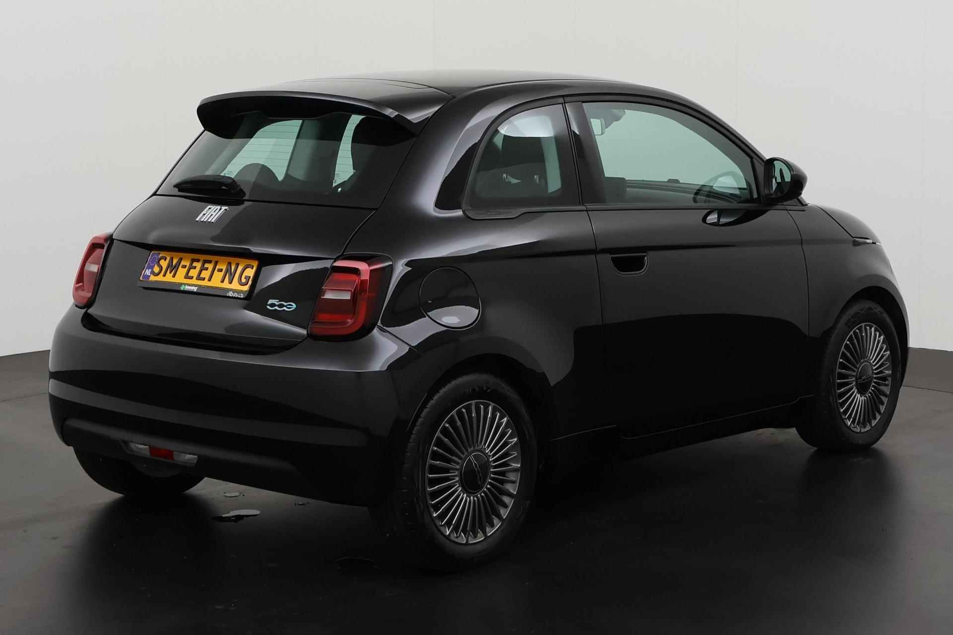 Fiat 500 Icon 42 kWh Limousine | 15.695,- na subsidie | Apple/Android Carplay | Virtual cockpit | Navigatie | Zondag Open! - 4/37