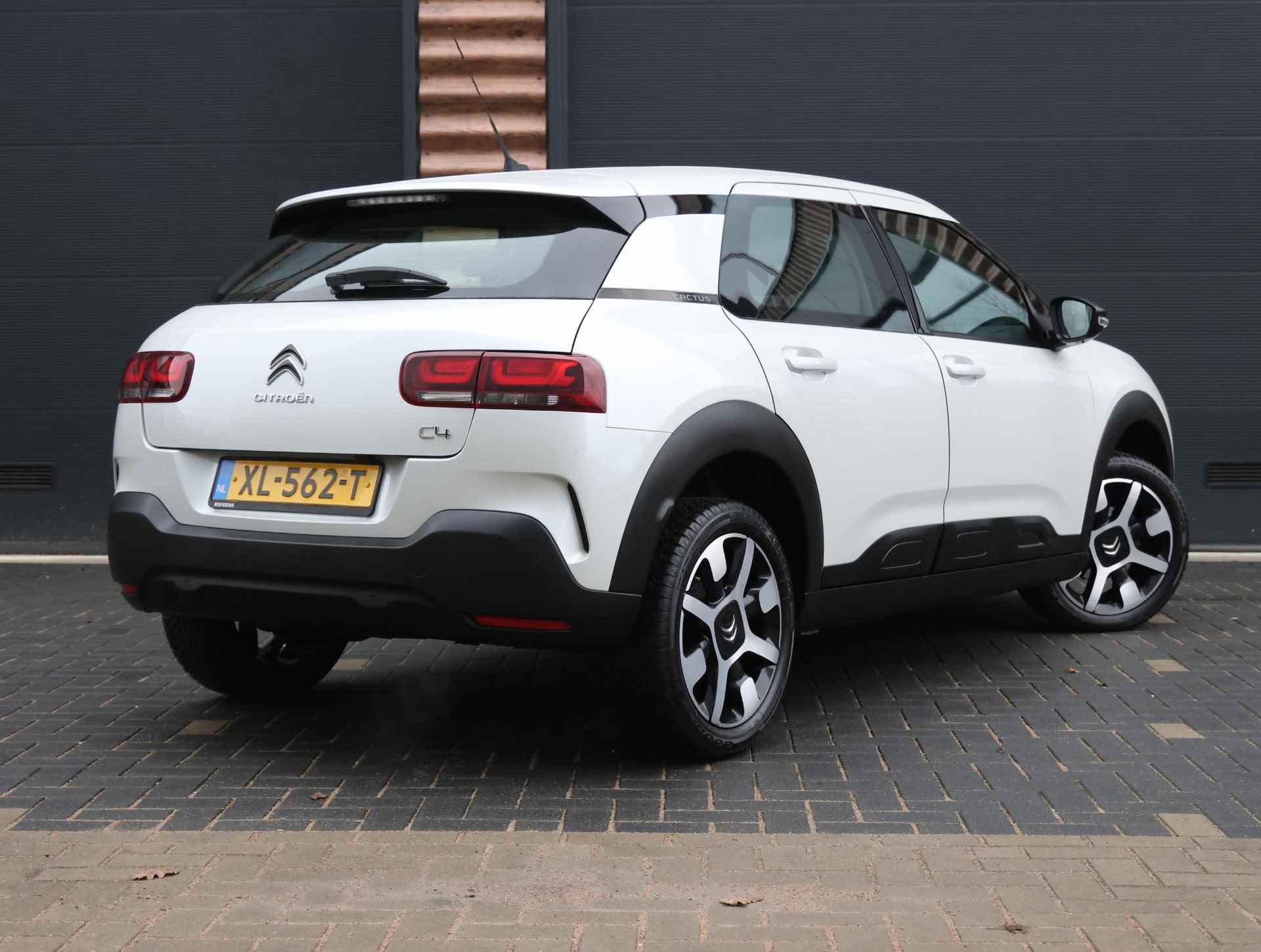 Citroen C4 Cactus 1.2 110PK Feel | Camera | Navigatie | CruiseControl | AppleCarPlay/AndroidAuto | LMV | - 4/41