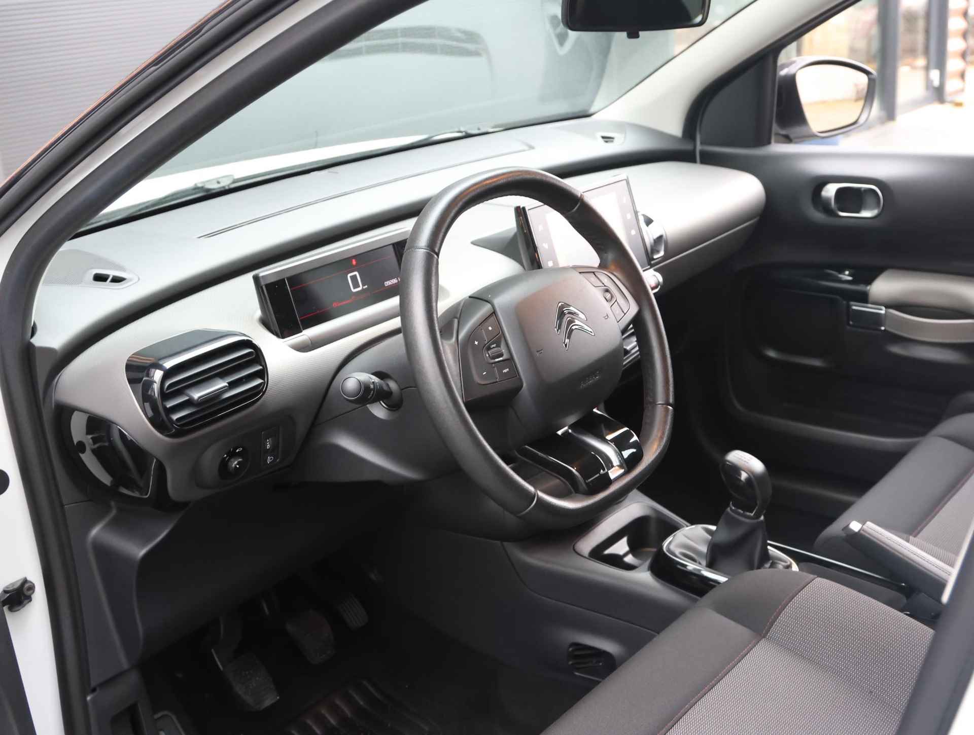 Citroen C4 Cactus 1.2 110PK Feel | Camera | Navigatie | CruiseControl | AppleCarPlay/AndroidAuto | LMV | - 7/41