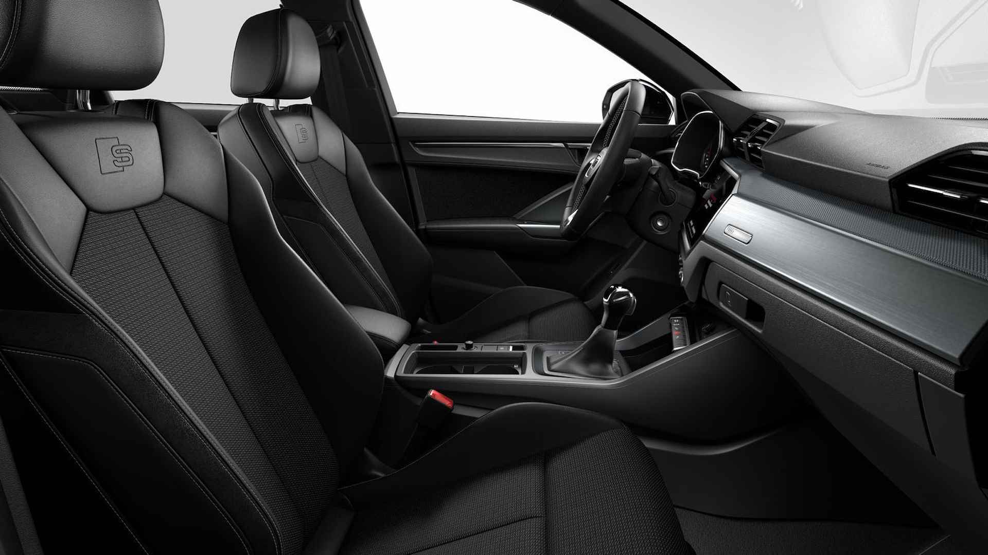 Audi Q3 45 TFSI e S edition S Line interieur - Buitenspiegels Elektrisch Inklapbaar - Sportstoelen - Verwarmde Voorstoelen - Elektrische Achterklep - Parkeerhulp Plus - Assistentie Pakket - Getinte Ruiten - - 4/18