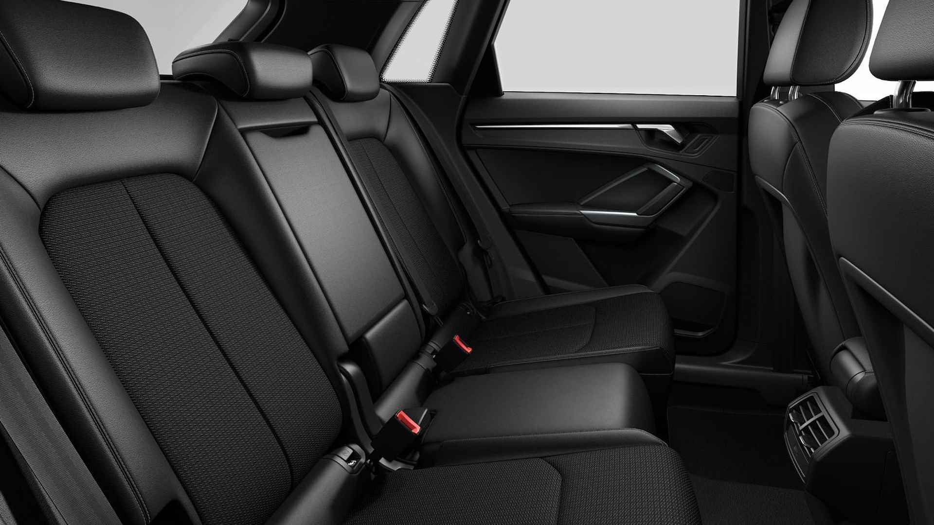 Audi Q3 45 TFSI e S edition S Line interieur - Buitenspiegels Elektrisch Inklapbaar - Sportstoelen - Verwarmde Voorstoelen - Elektrische Achterklep - Parkeerhulp Plus - Assistentie Pakket - Getinte Ruiten - - 10/18