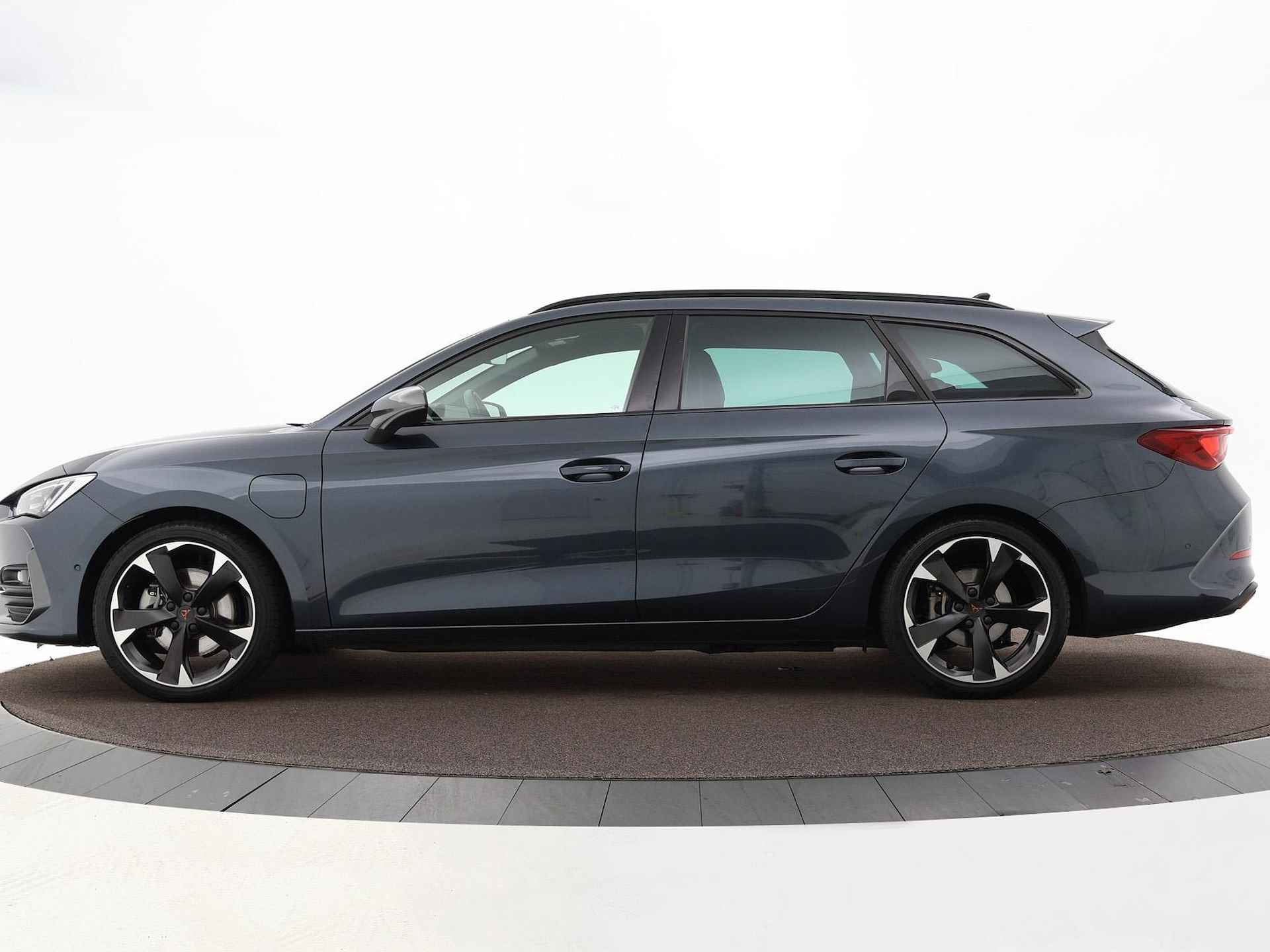 CUPRA Leon Sportstourer 1.4 204pk DSG Plugin Hybrid Business | Achteruitrijcamera | Alarm | Apple Carplay | Navi |18'' Inch | Garantie t/m 19-12-2027 of 100.000km - 39/45