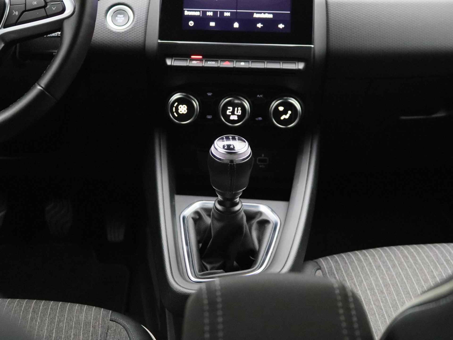 Renault Clio 1.0 TCe 100Pk Intens | 9'3" Navigatie| Bose Geluidsysteem | Apple & Android Carplay | Parkeersensoren & Camera | Climate Control | Automatische Verlichting & Regensensoren | 17" Lichtmetalen Velgen |ntrol| Parkeersensoren Rondom| Achteruitrij Camera| - 9/33