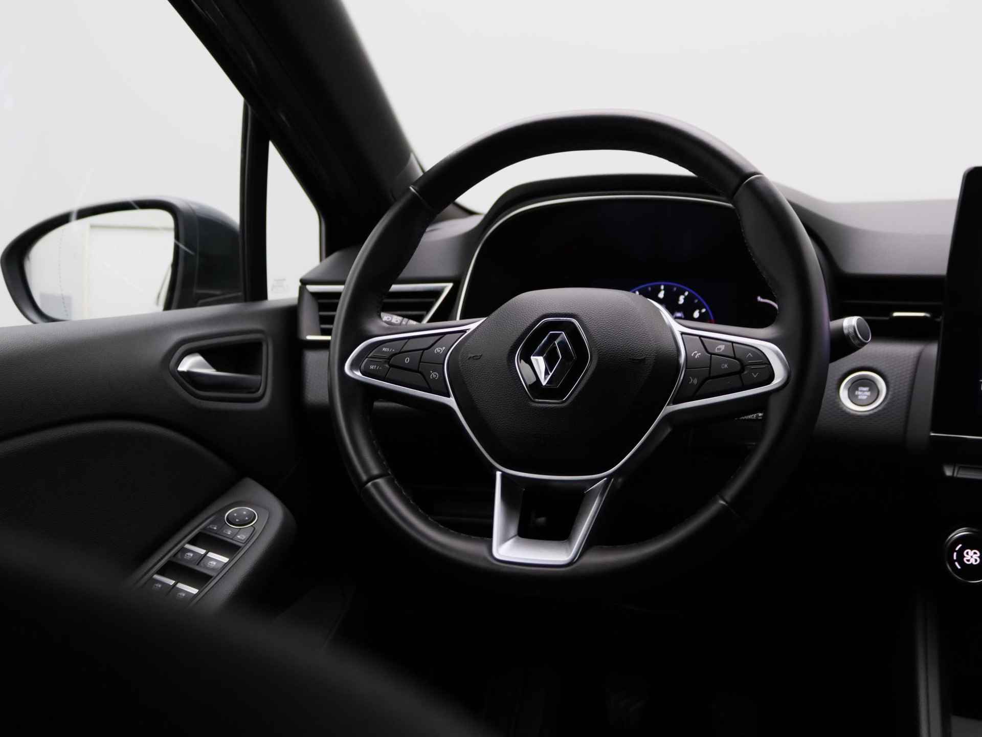 Renault Clio 1.0 TCe 100Pk Intens | 9'3" Navigatie| Bose Geluidsysteem | Apple & Android Carplay | Parkeersensoren & Camera | Climate Control | Automatische Verlichting & Regensensoren | 17" Lichtmetalen Velgen |ntrol| Parkeersensoren Rondom| Achteruitrij Camera| - 10/33
