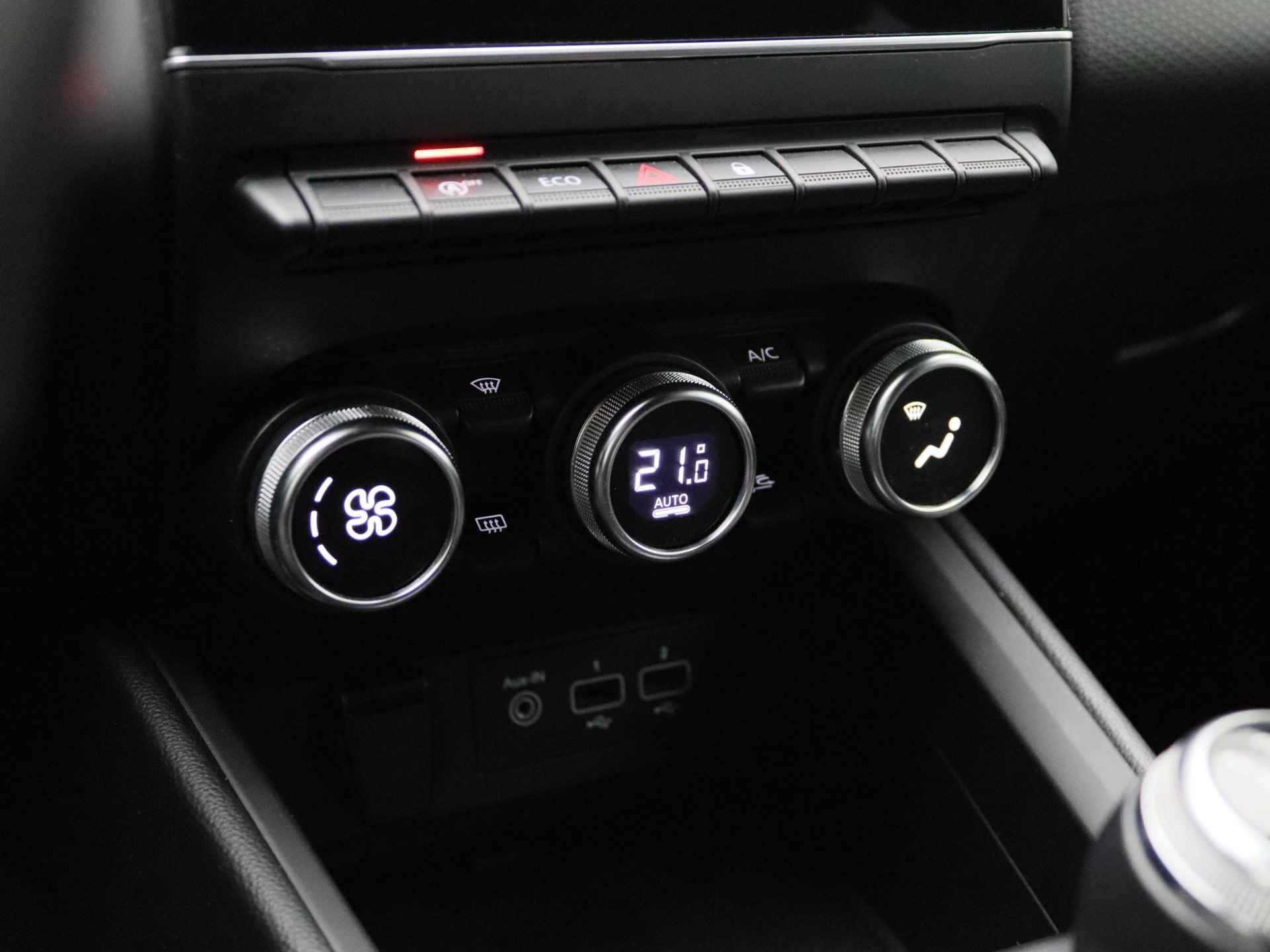 Renault Clio 1.0 TCe 100Pk Intens | 9'3" Navigatie| Bose Geluidsysteem | Apple & Android Carplay | Parkeersensoren & Camera | Climate Control | Automatische Verlichting & Regensensoren | 17" Lichtmetalen Velgen |ntrol| Parkeersensoren Rondom| Achteruitrij Camera| - 18/33