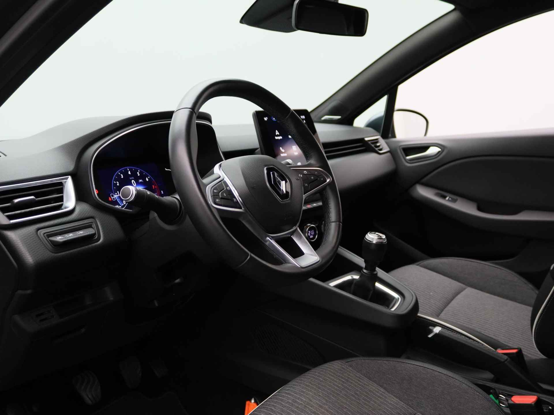Renault Clio 1.0 TCe 100Pk Intens | 9'3" Navigatie| Bose Geluidsysteem | Apple & Android Carplay | Parkeersensoren & Camera | Climate Control | Automatische Verlichting & Regensensoren | 17" Lichtmetalen Velgen |ntrol| Parkeersensoren Rondom| Achteruitrij Camera| - 27/33