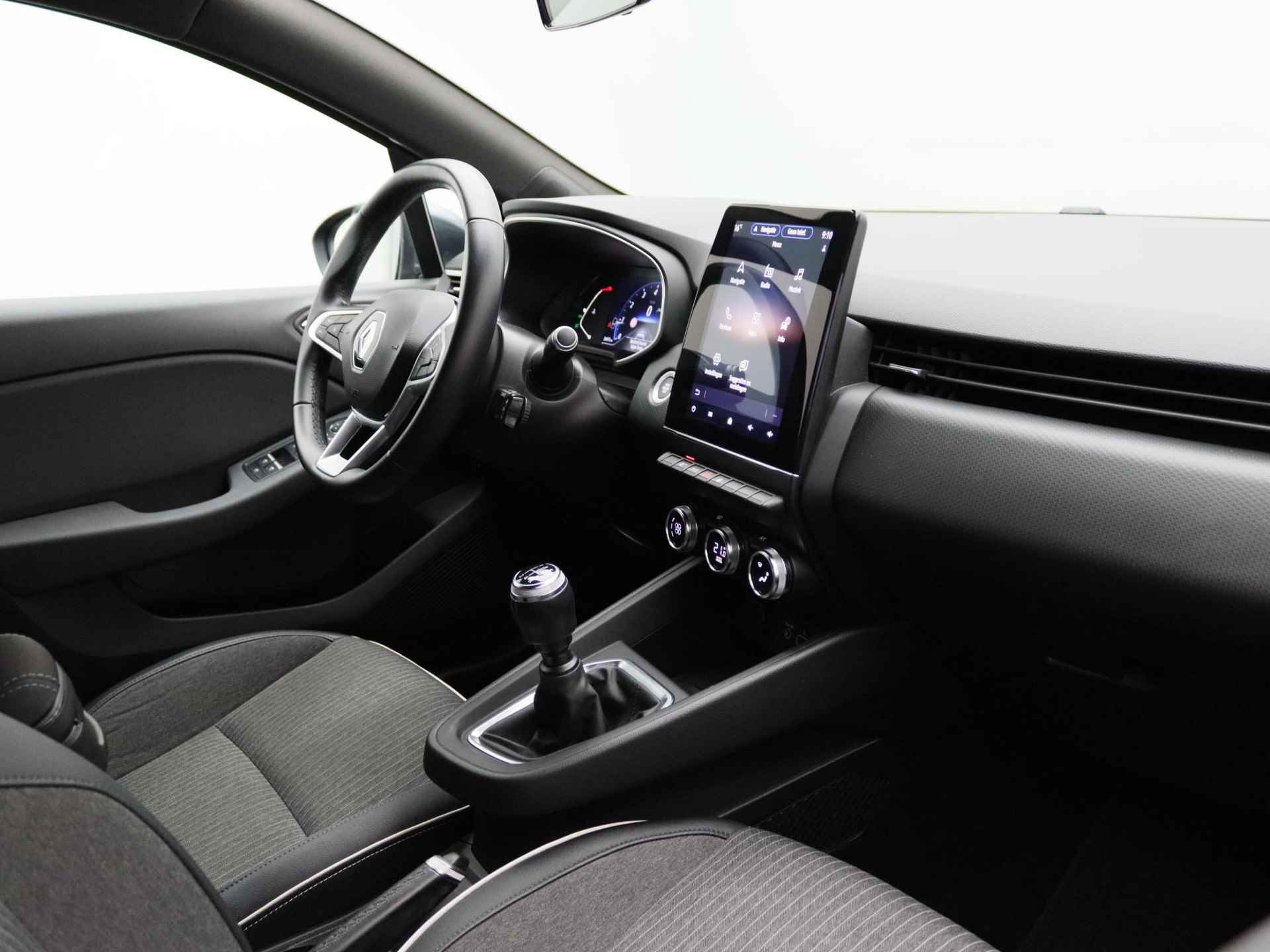 Renault Clio 1.0 TCe 100Pk Intens | 9'3" Navigatie| Bose Geluidsysteem | Apple & Android Carplay | Parkeersensoren & Camera | Climate Control | Automatische Verlichting & Regensensoren | 17" Lichtmetalen Velgen |ntrol| Parkeersensoren Rondom| Achteruitrij Camera| - 29/33