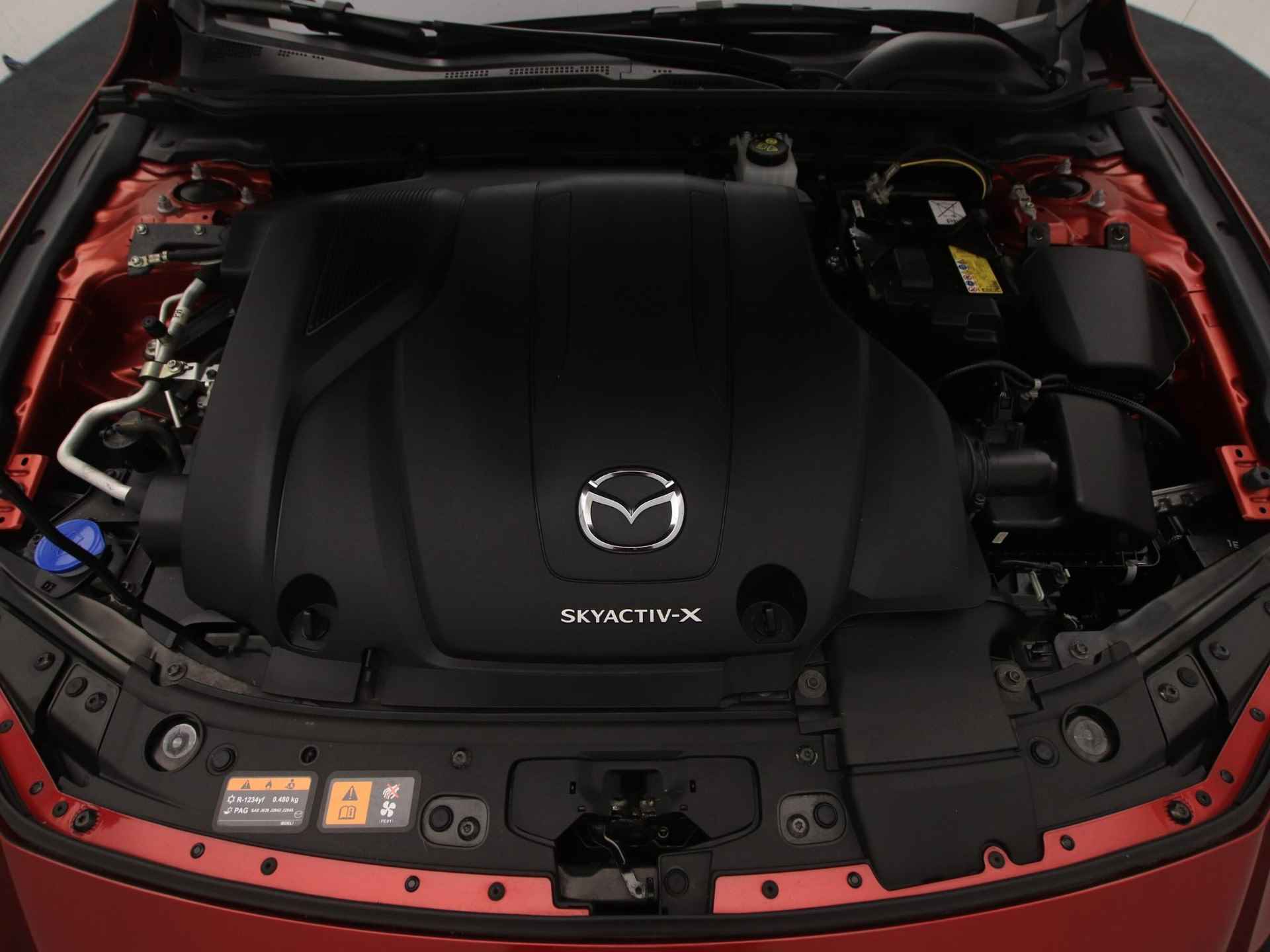 Mazda 3 2.0 SkyActiv-X Luxury : dealer onderhouden - 39/46