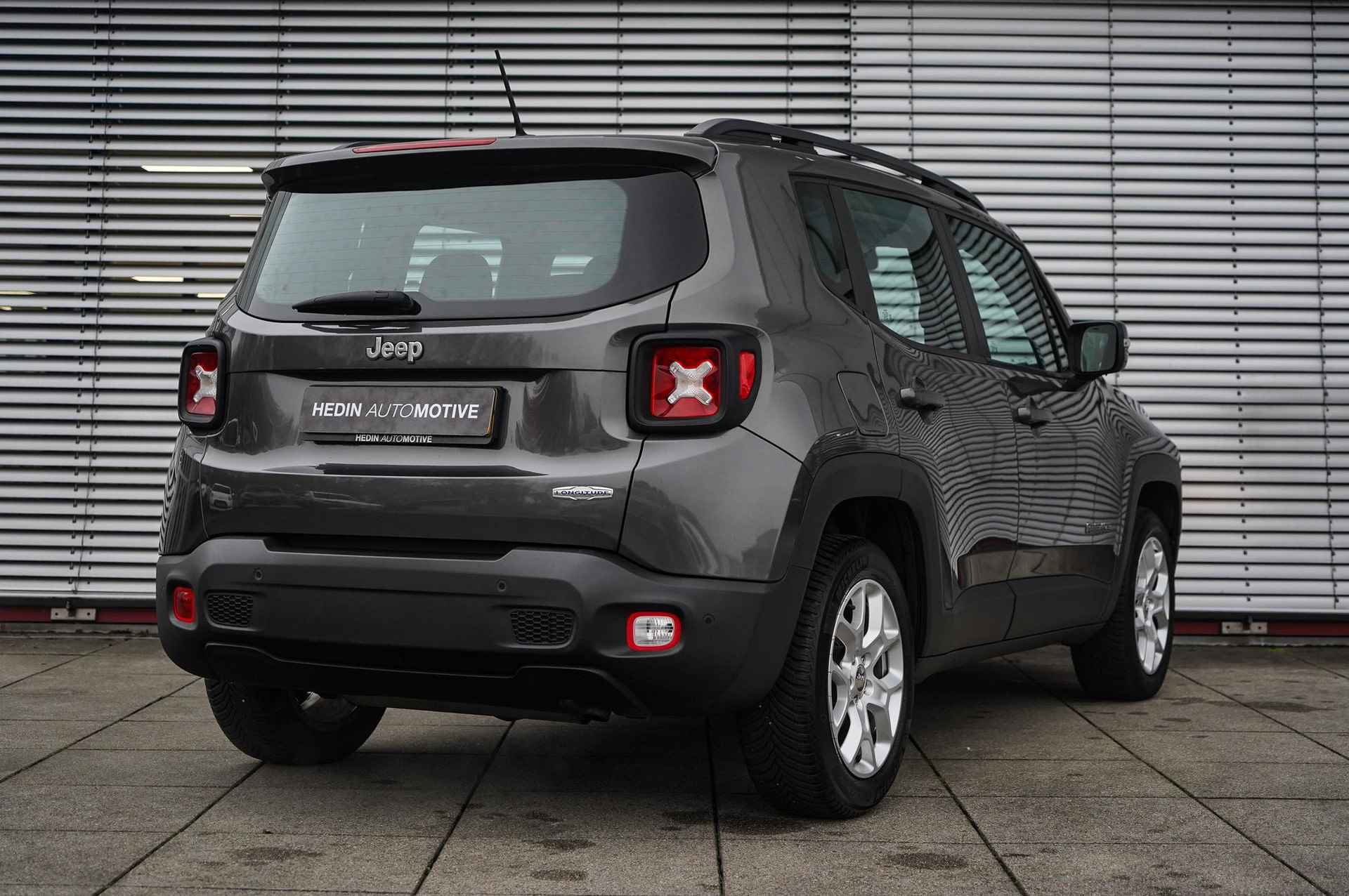 Jeep Renegade 1.4 MultiAir Longitude | Dealeronderhouden | PDC | All-Season banden - 6/25