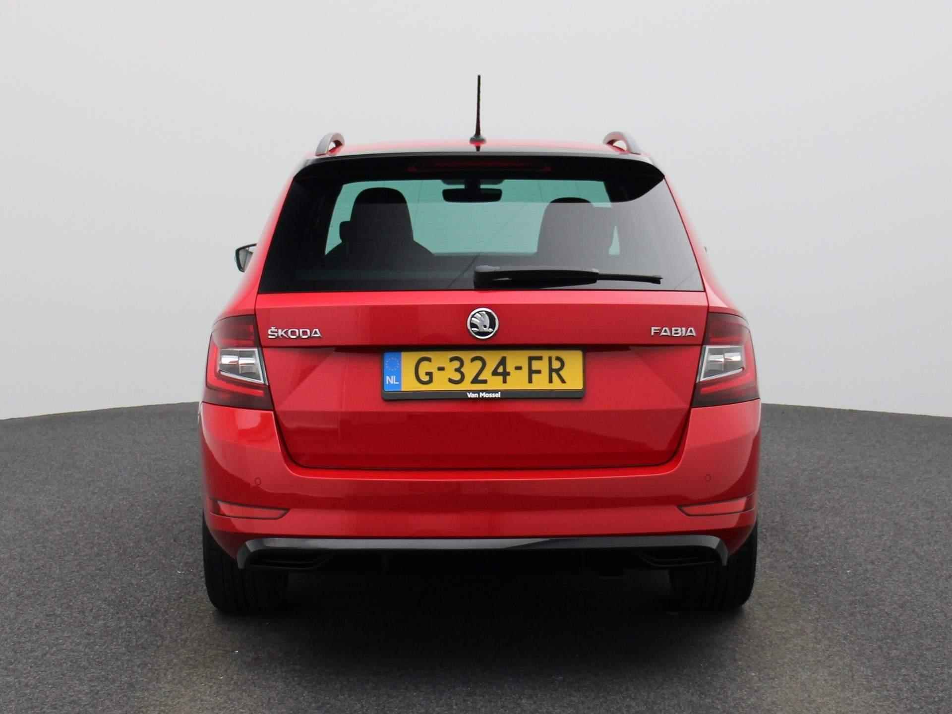 Skoda Fabia Combi 1.0 TSI Monte Carlo | STOELVERWARMING | CRUISE CONTROL | PARKEERSENSOREN | APPLE CARPLAY | - 5/44