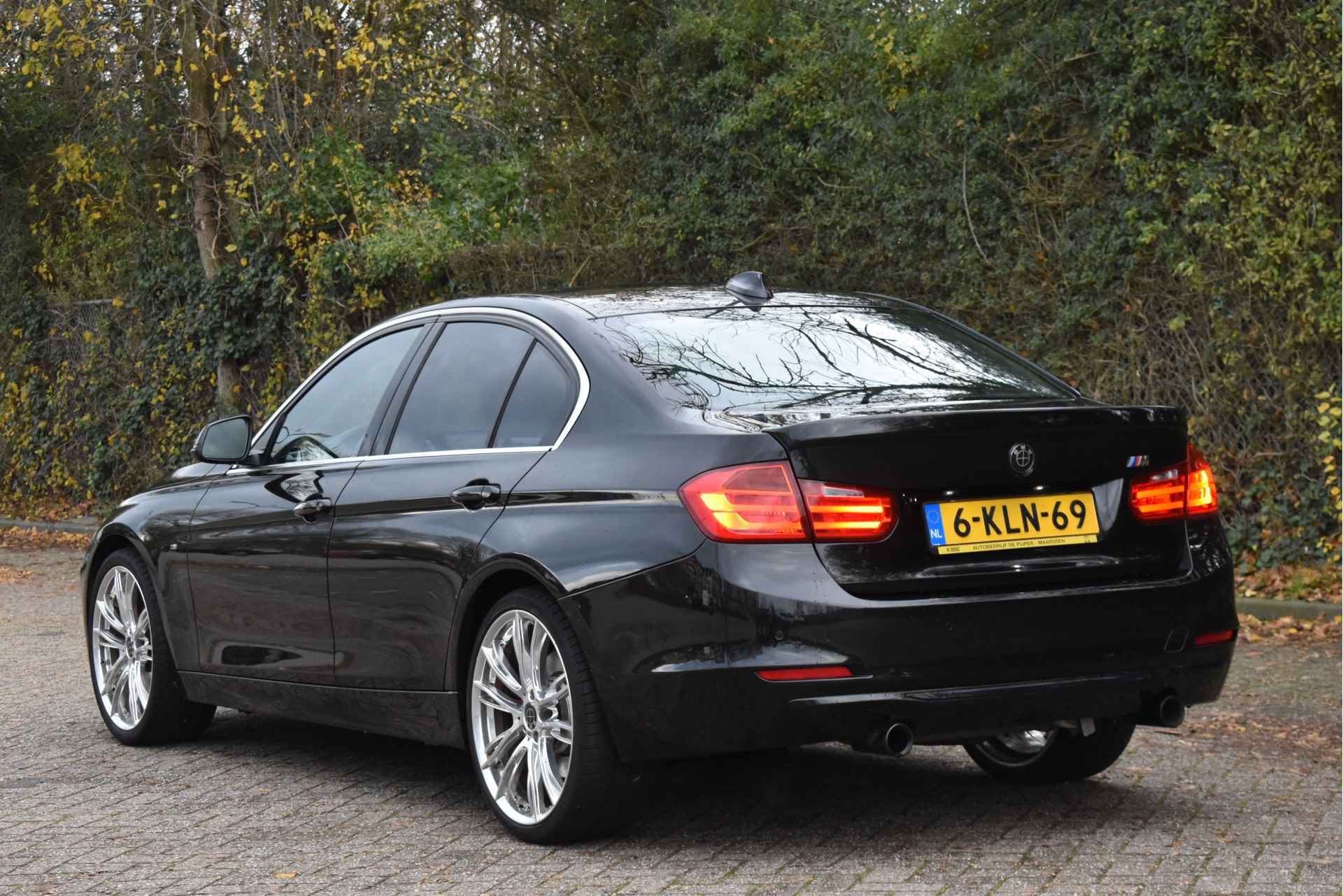 BMW 3-serie 335i High Executive M-Sport | NL-Auto | Elekt.haak | Headup | Keyless | Leder | Mem.stoelen | Nav | LED | Z+W banden - 5/72