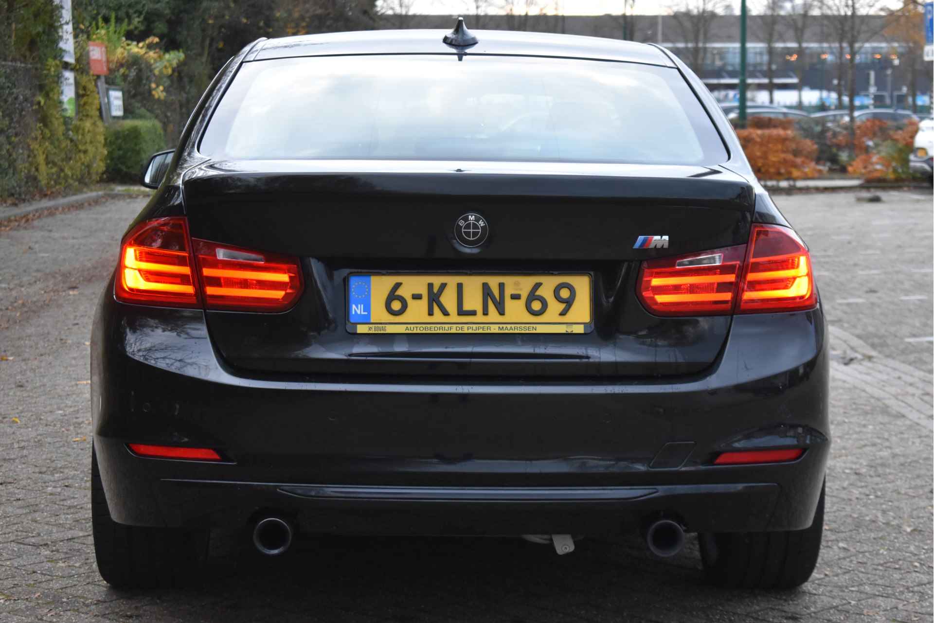 BMW 3-serie 335i High Executive M-Sport | NL-Auto | Elekt.haak | Headup | Keyless | Leder | Mem.stoelen | Nav | LED | Z+W banden - 8/72