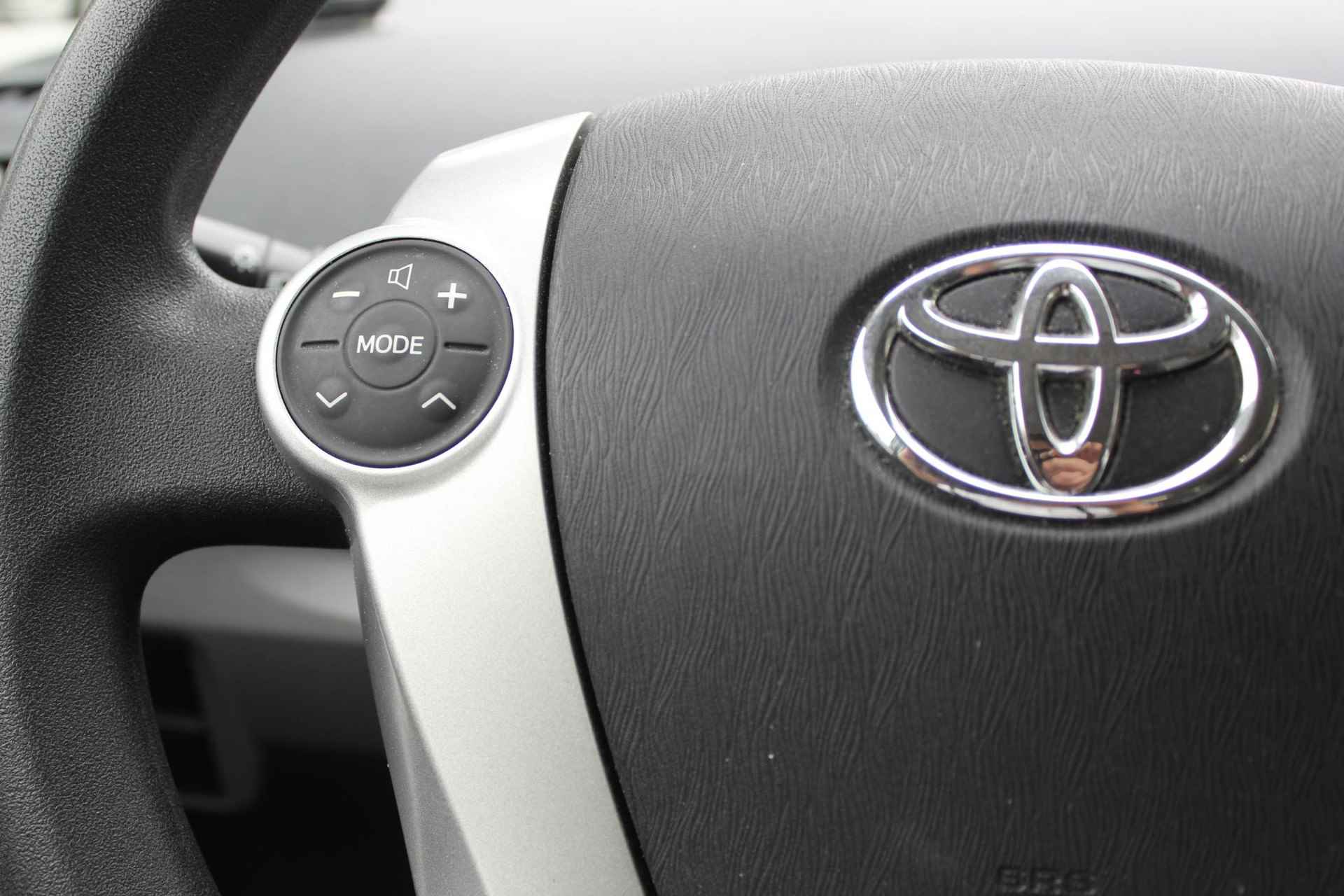 Toyota Prius 1.8 COMFORT HEAD-UP DISPLAY KEYLESS CRUISE LENDE STEUN AFN-TREKHAAK EL-RAMEN & SPIEGELS CLIMA - 9/28