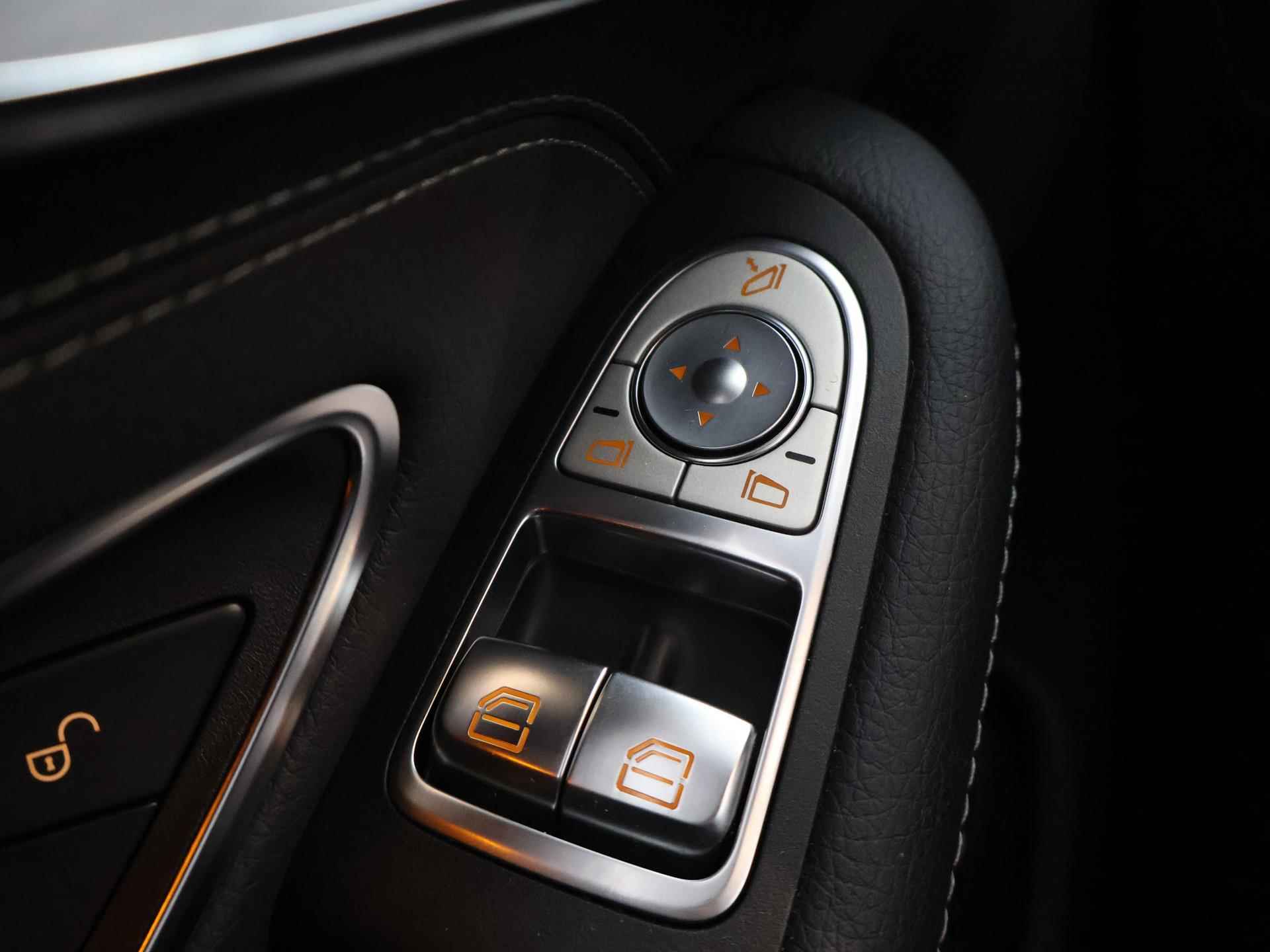 Mercedes-Benz C-klasse Coupé 200 Advantage AMG | Rij-assistentiepakket | Achteruitrijcamera | Digitaal dashboard | Led-koplampen | Comand navigatie | - 35/41