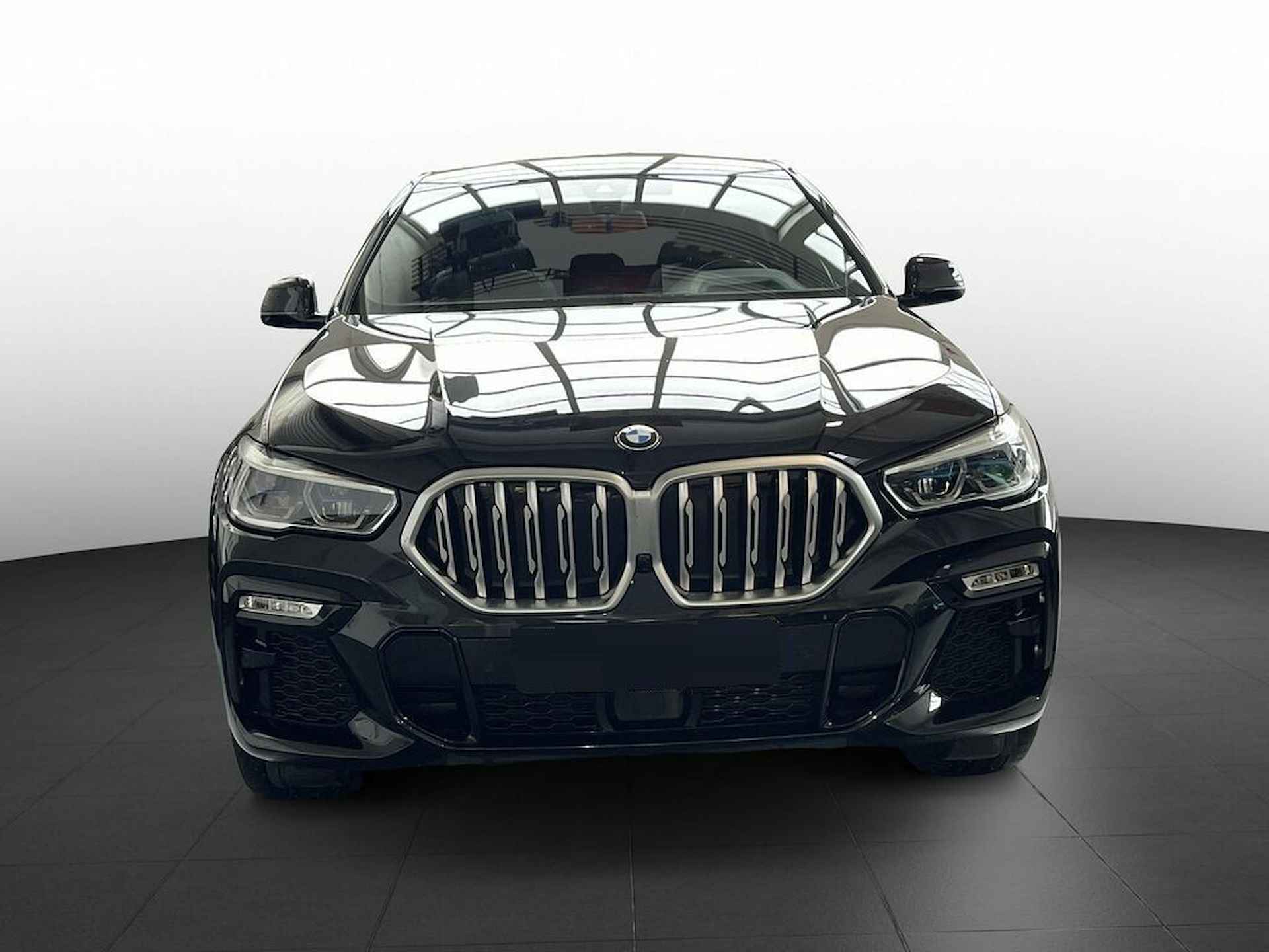 BMW X6 xDrive30d 286 PK M-Sport Panoramadak Head-Up Keyless-Go 21 Inch - 2/19