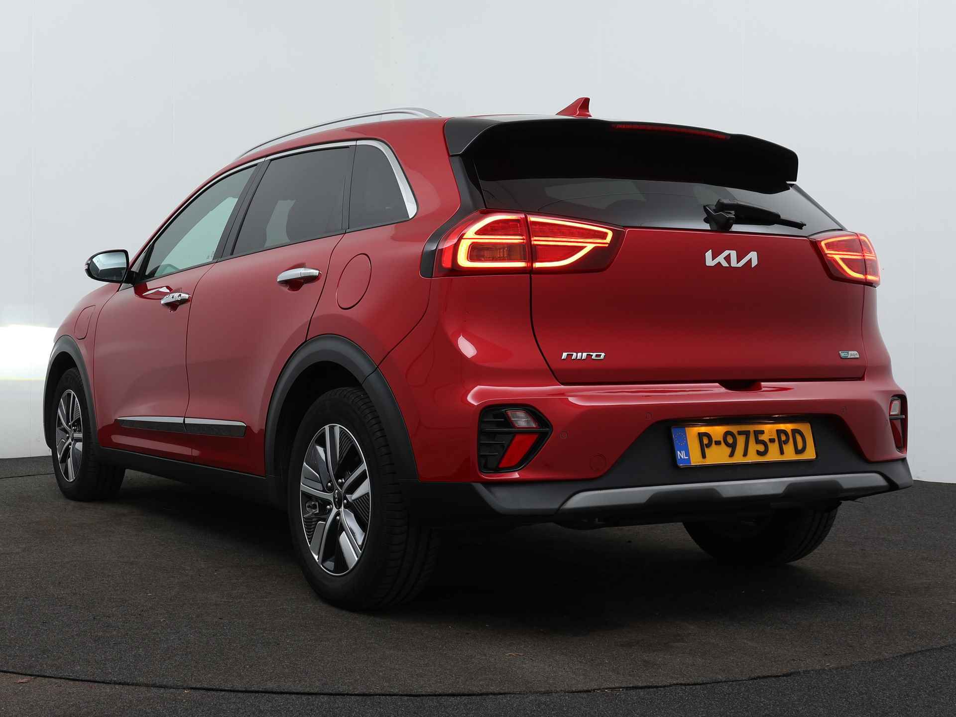 Kia Niro 1.6 GDi PHEV DynamicPlusLine | Dodehoekdetector | Stuur- en Stoelverwarming | - 16/40