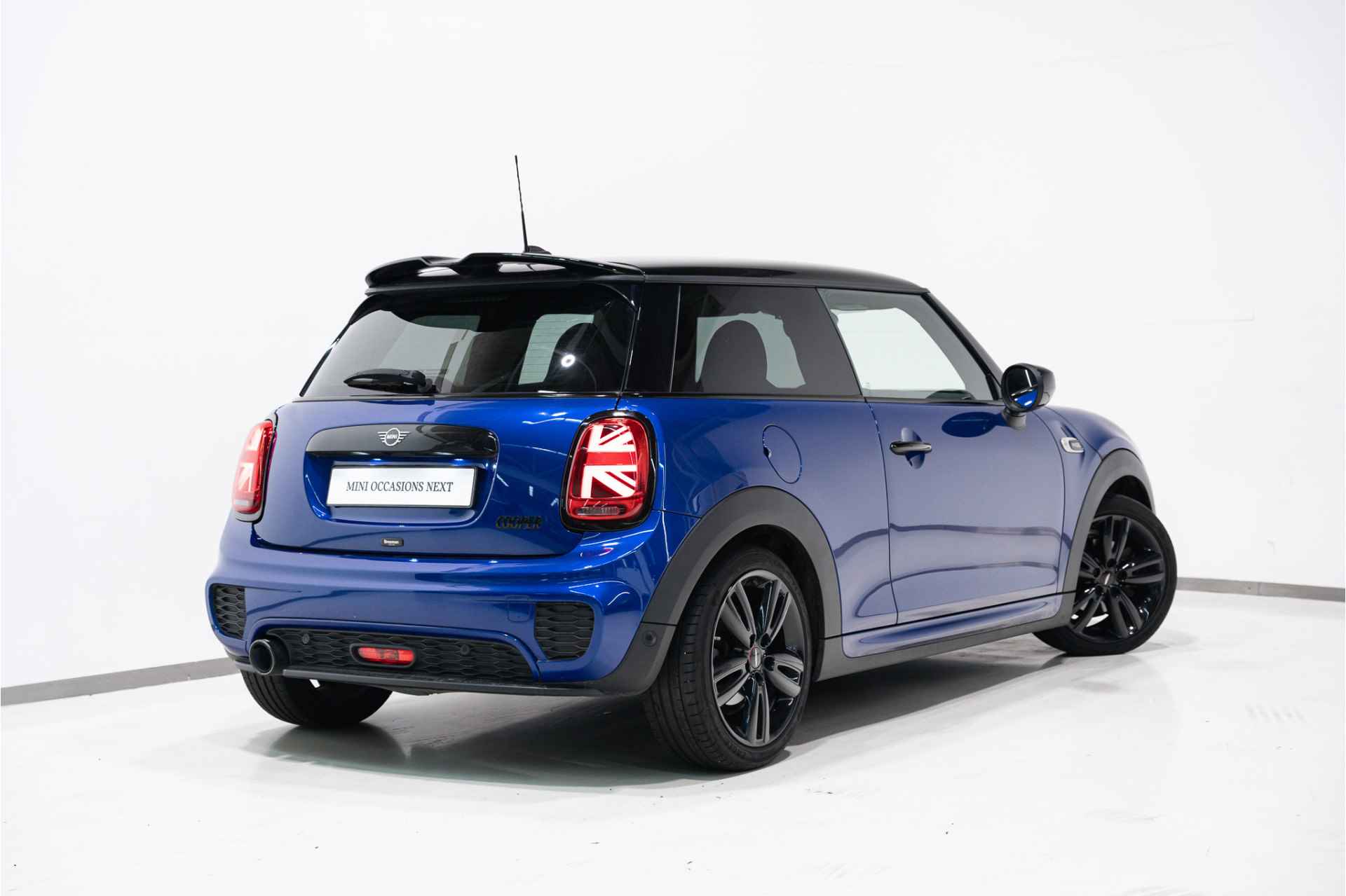 MINI 3-deurs Cooper Dalston Edition Serious Business John Cooper Works Aut. - 2/33