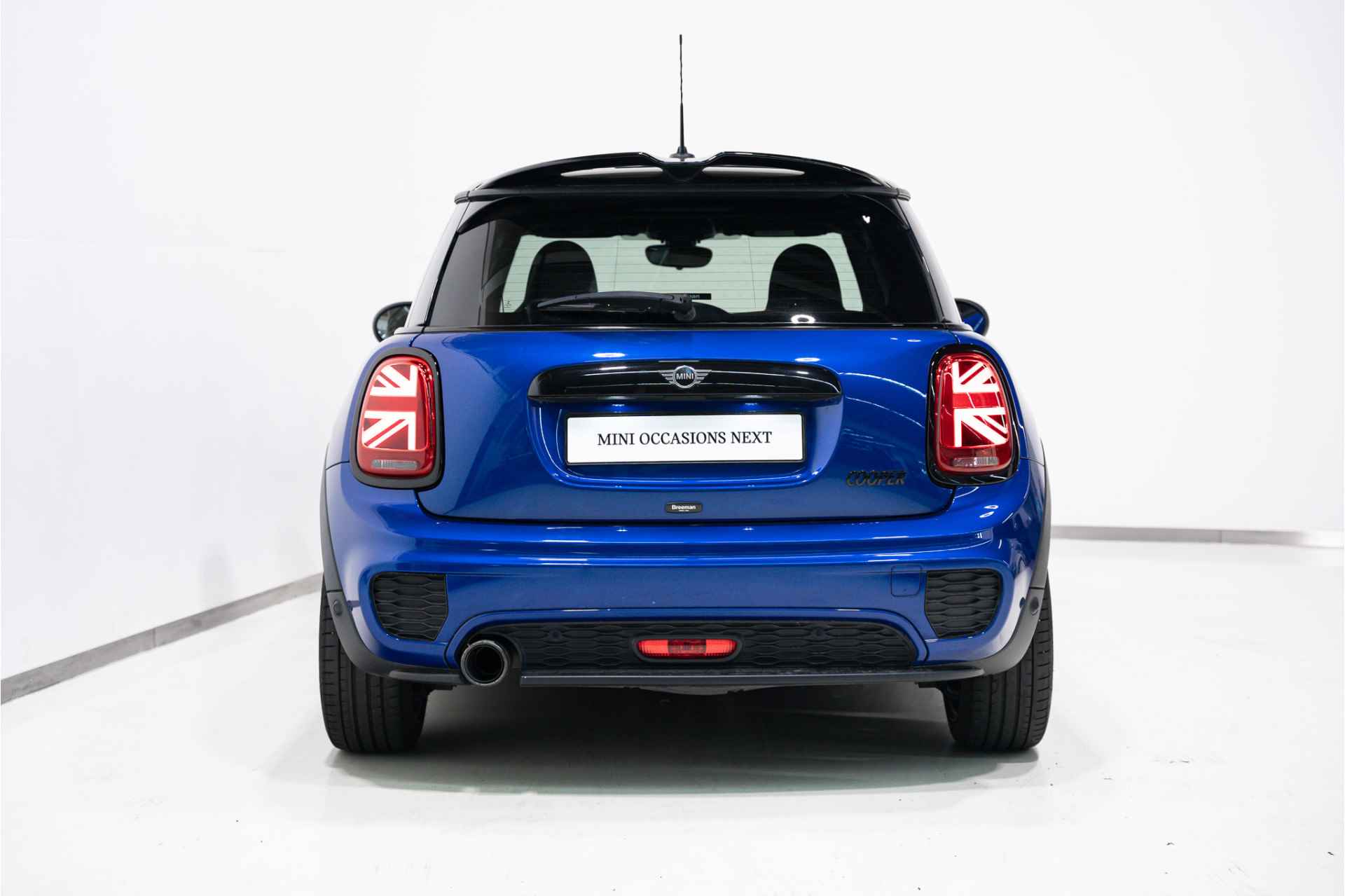 MINI 3-deurs Cooper Dalston Edition Serious Business John Cooper Works Aut. - 8/33