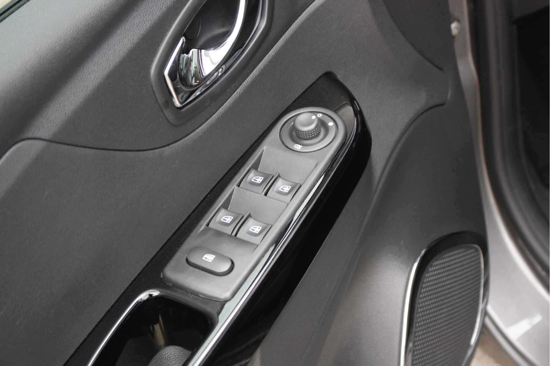Renault Captur 1.2 TCe Xmod | Automaat | Leder | Stoelverwarming | Navigatie | Cruise control | - 33/46